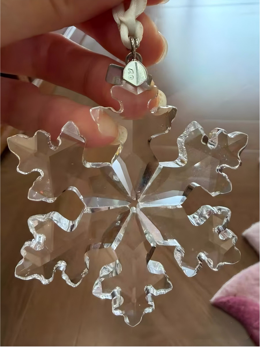 Swarovski 2016 Annual Large size Snowflake Star Crystal Pendant