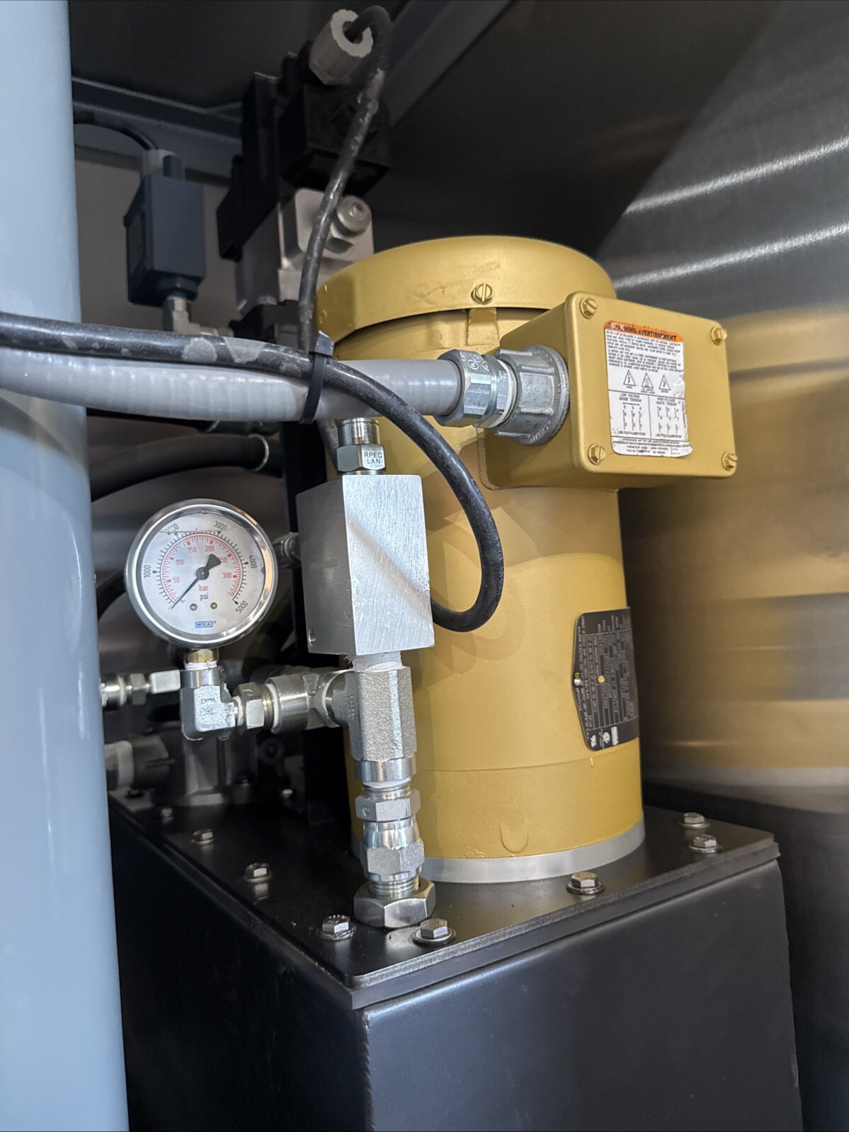 CTI 8560 In drum hazardous material compactor 55 Gallon Drum Compactor