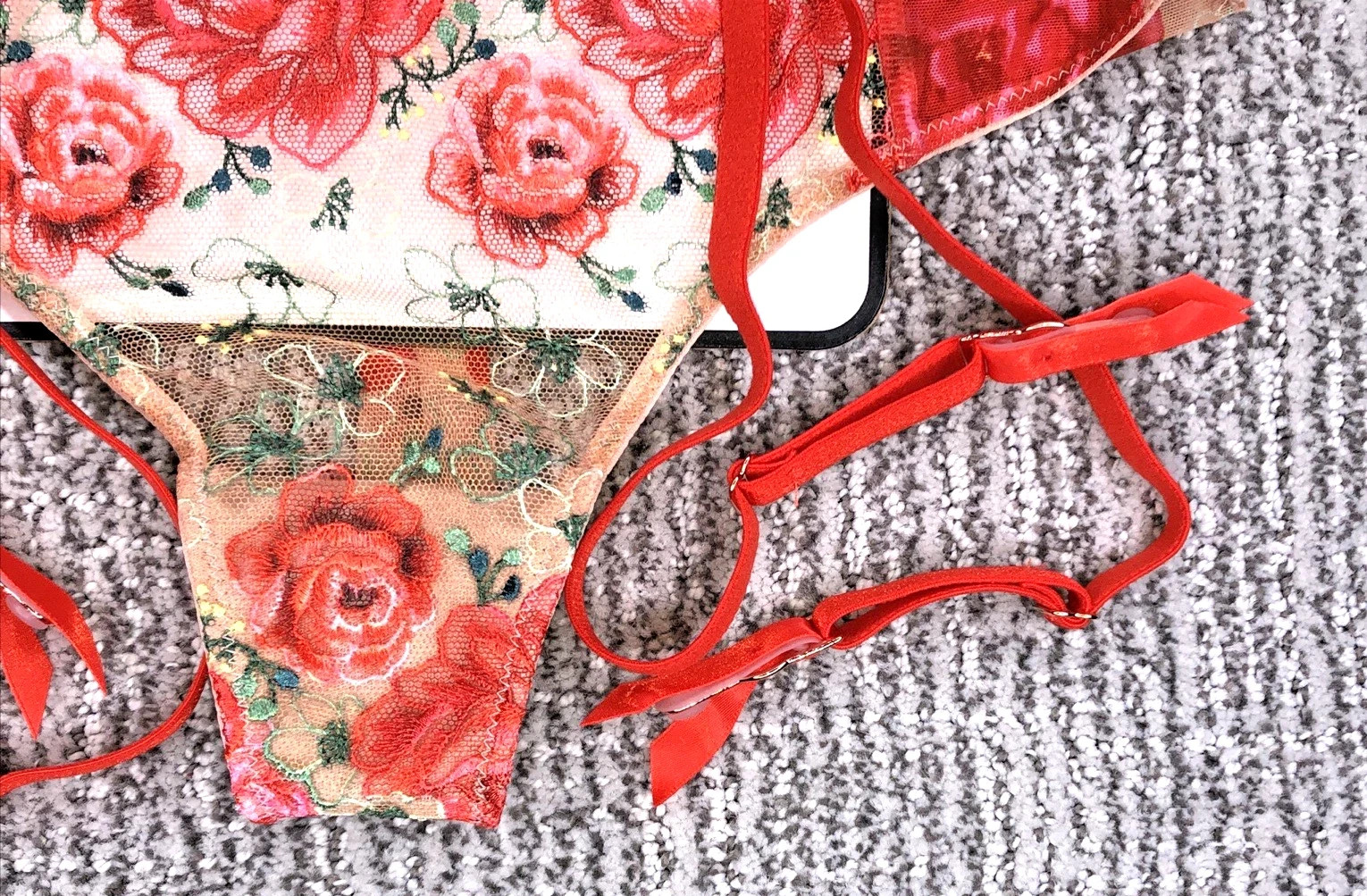 Victoria's Secret NWT Small Red Floral Embroider Garter Belt Thong Panty Set