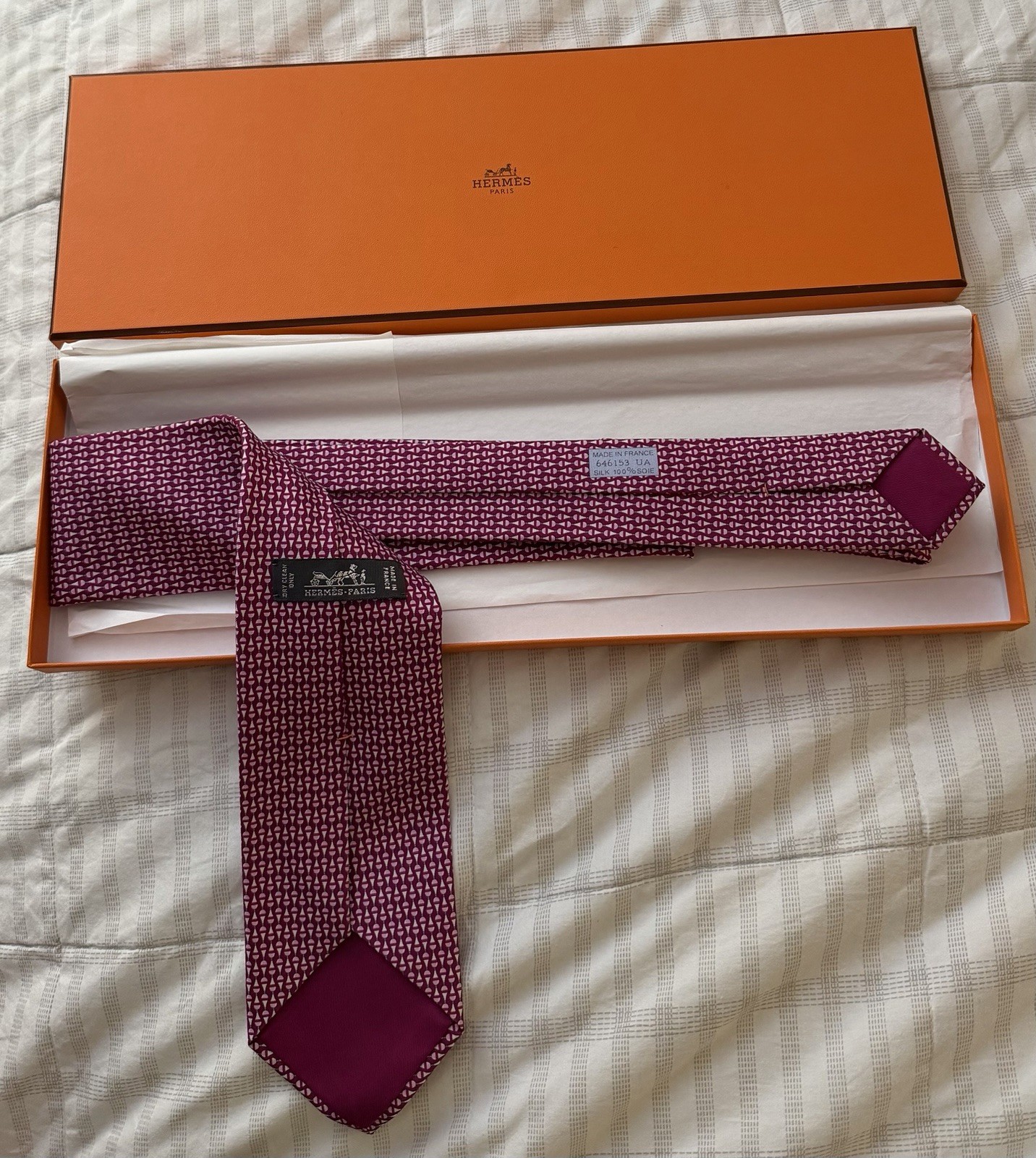 Hermès Paris Burgundy H Pattern Silk Tie