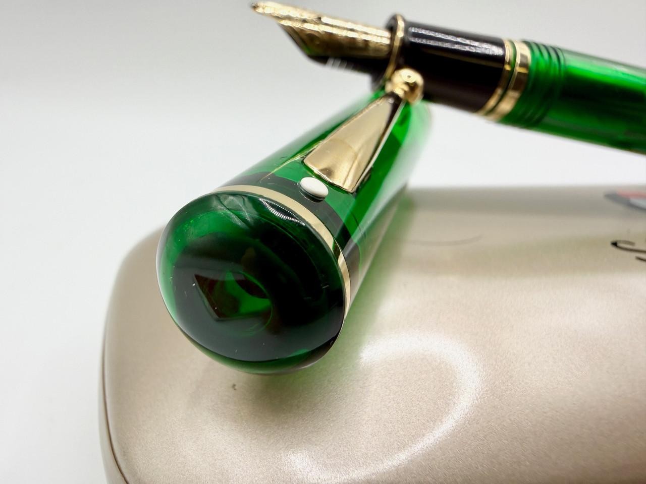 SHEAFFER LEVENGER CONNAISSEUR AEGEAN GREEN FOUNTAIN PEN B 18K
