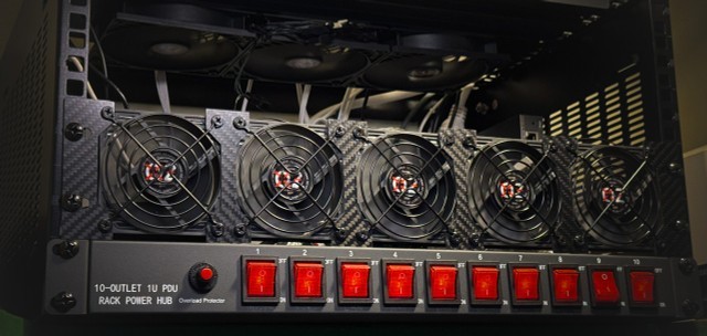 2U Rackmount Cooling Intake Fan Panel Red Grille Quiet High-Airflow 19" Server