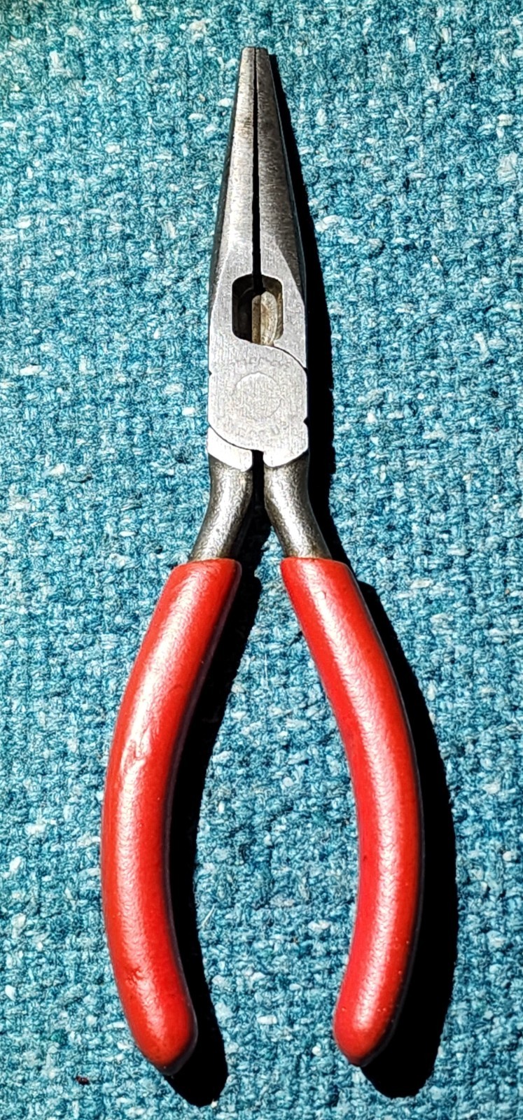 Snap-on USA 196BCP Soft Grip Needle Nose Pliers 7" OAL!  Preowned.  Grind Mark.