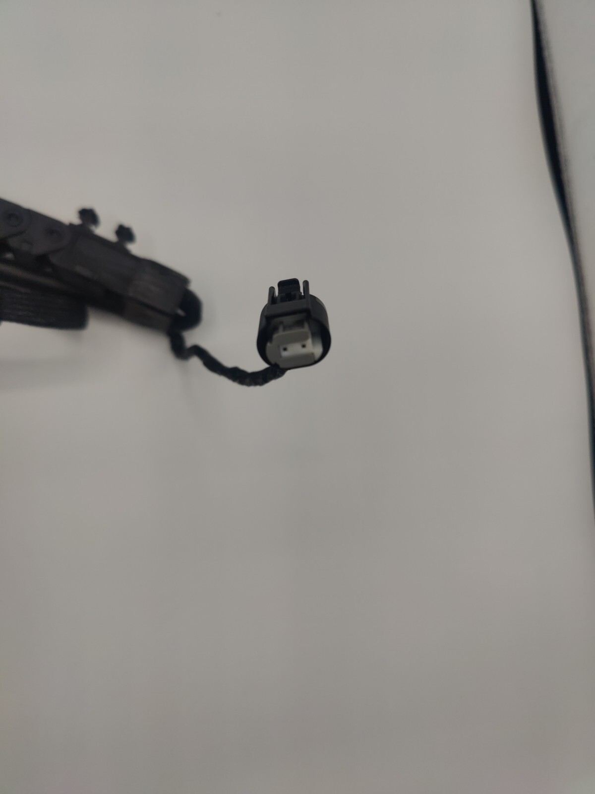 Mopar 10-18 Town Country Gran Caravan Routan Sliding Door Right Wire Track OEM