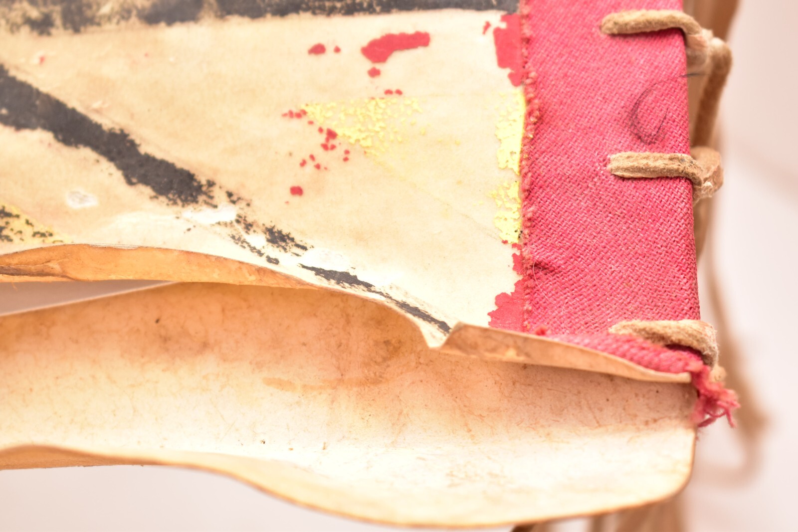 Native American Lakota Sioux Indian Painted Rawhide Parfleche Bag pouch VTG 14"=