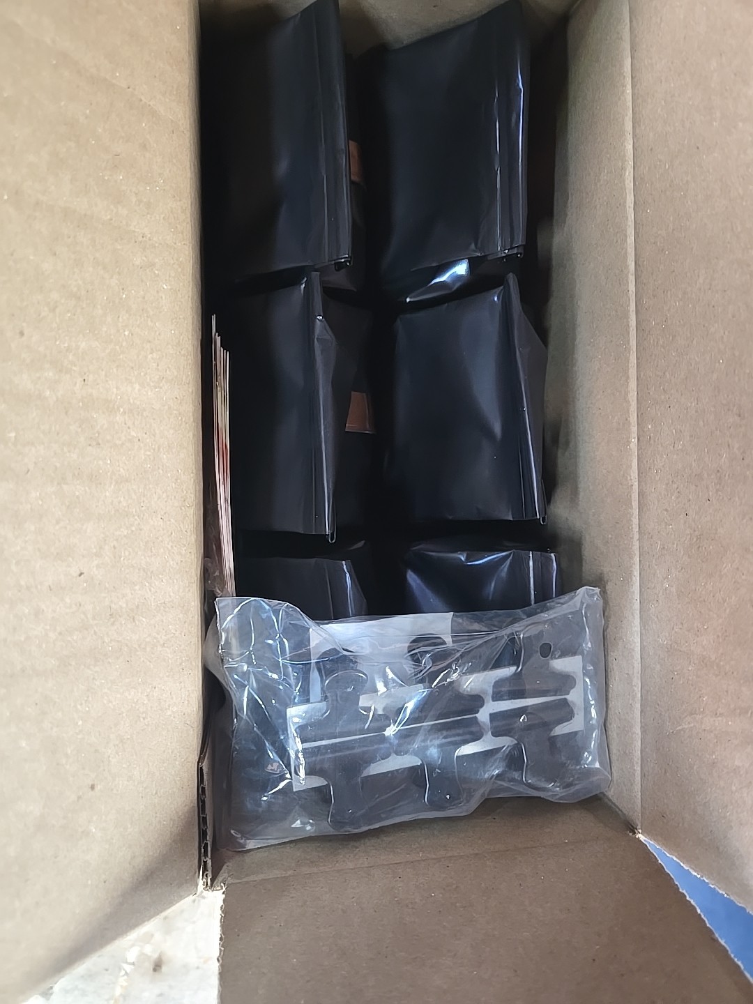 (6 Pack) Starbucks Reserve Whole Bean Coffee 250g 8.8oz BB 09/mar/26