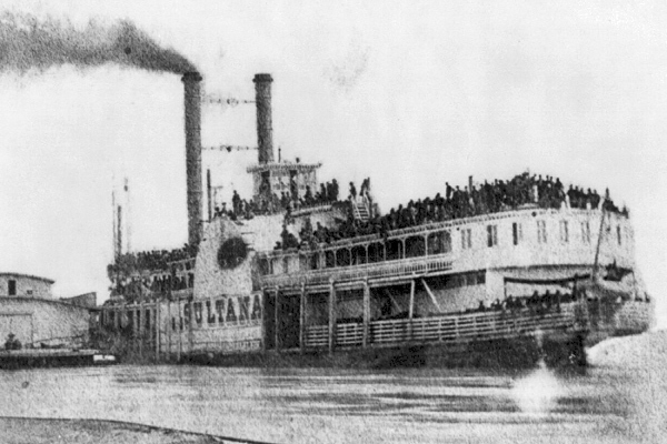 New 5x7 Civil War Photo: Ill-fated Steamboat Sultana at Helena, Arkansas 1865