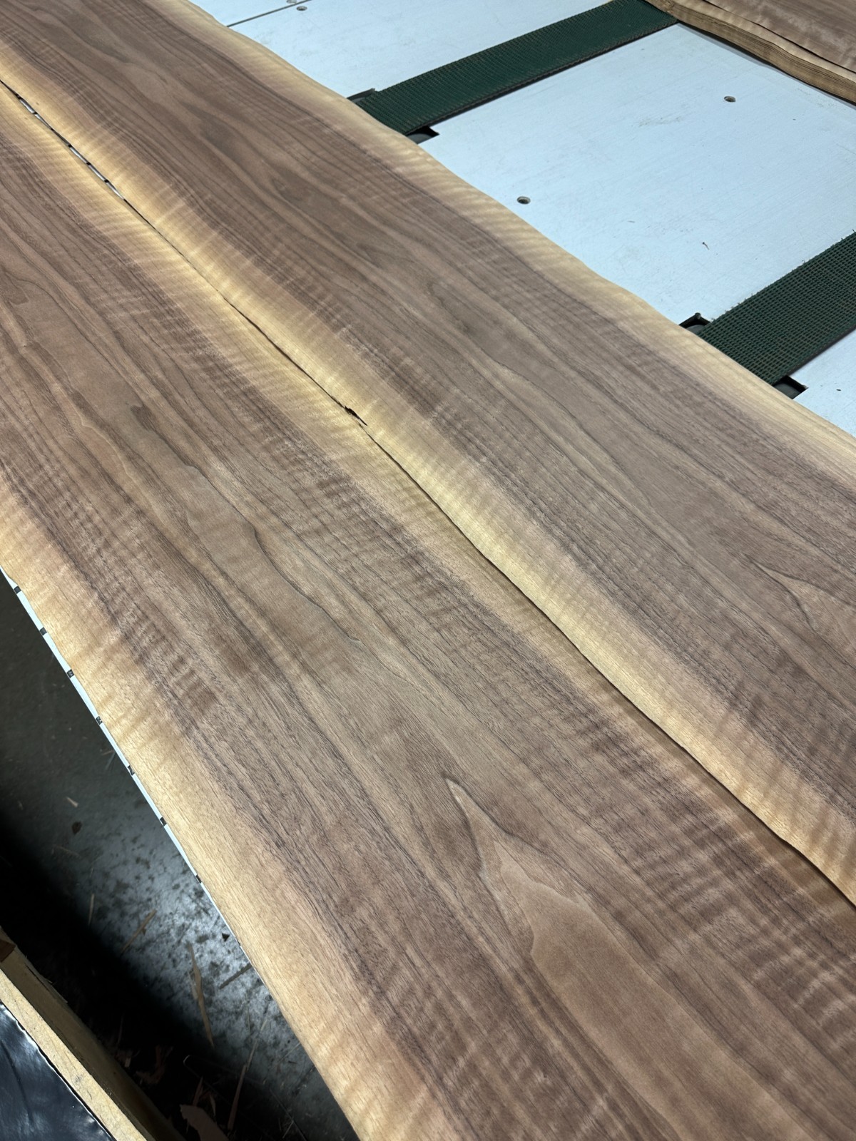 Walnut Raw Wood Veneer 2 sheets 103'' x 11'' 320J