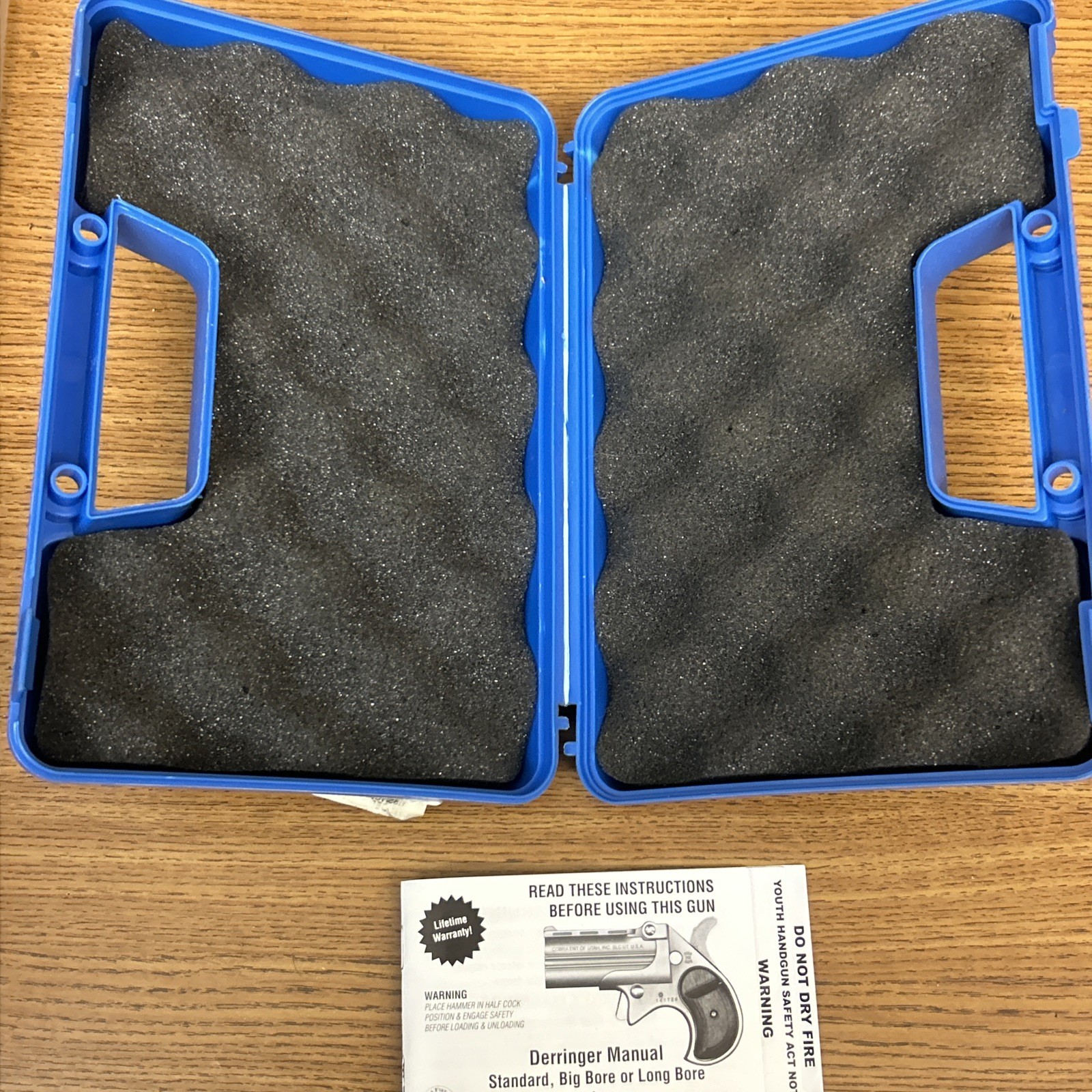 Cobra Derringer Blue Plastic Box Pistol & Manual Paperwork