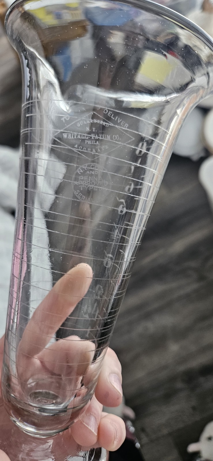 WHITALL TATUM Etched Glass Apothecary Footed Cup Measuring Beaker 8oz 7.5"