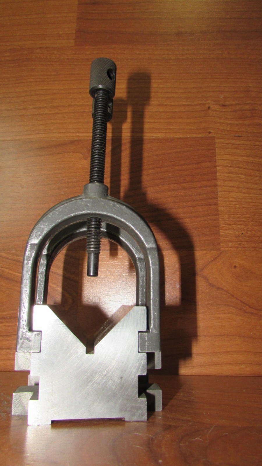 Vintage BROWN & SHARPE V Block & 2 Clamps USA 750-2 70