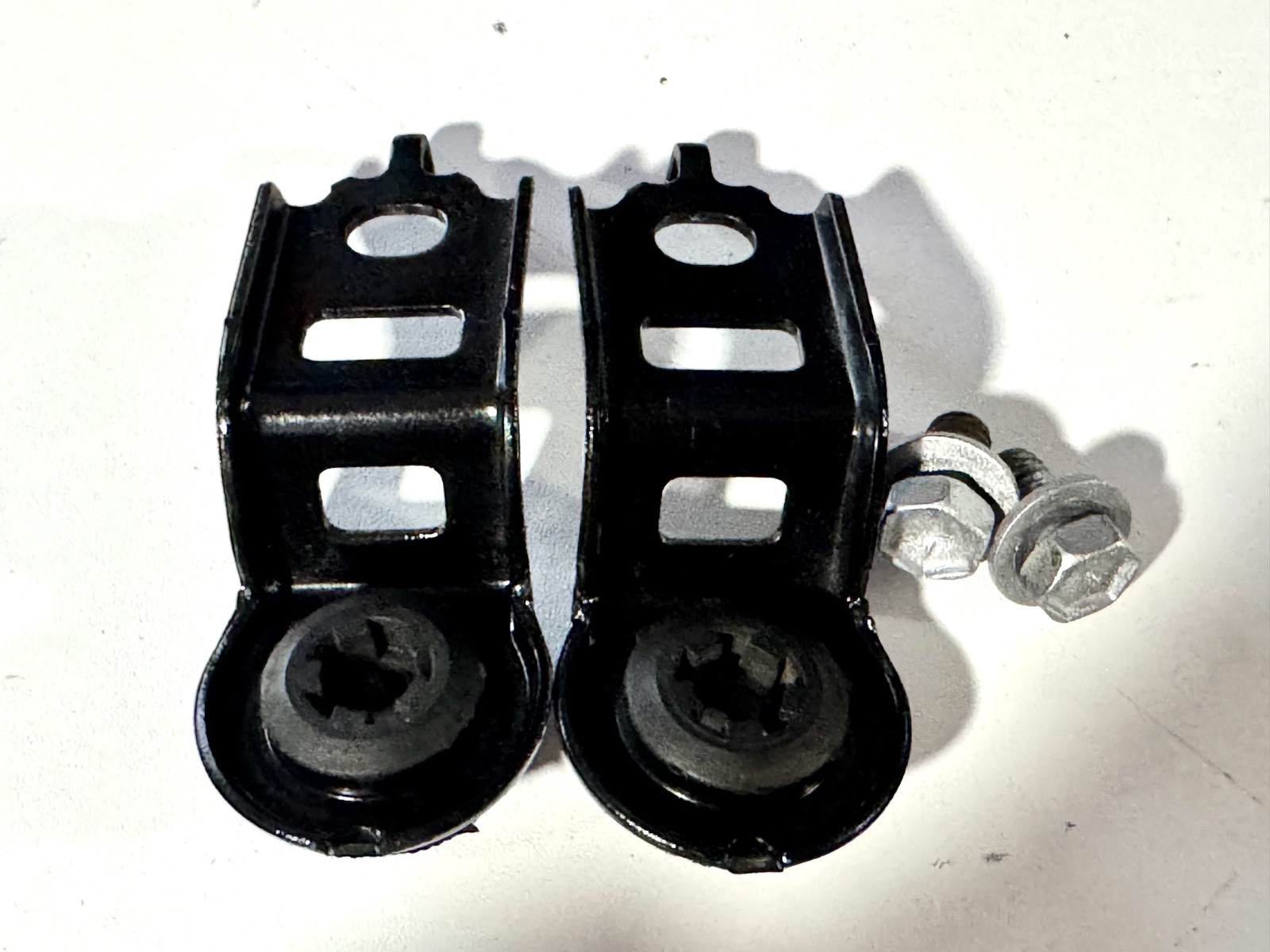 03-08 Toyota Corolla Radiator Top Mount Bracket Set Pair Black Brackets OEM