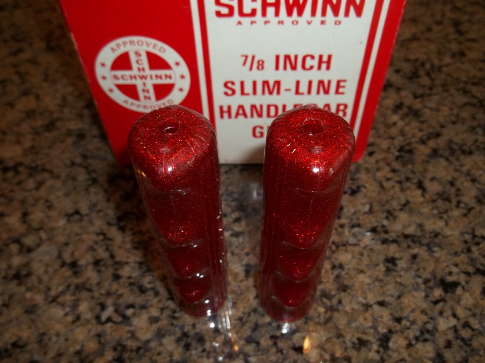 Schwinn Stingray NOS Apple Krate Bicycle Handlebar Grips Red Originals