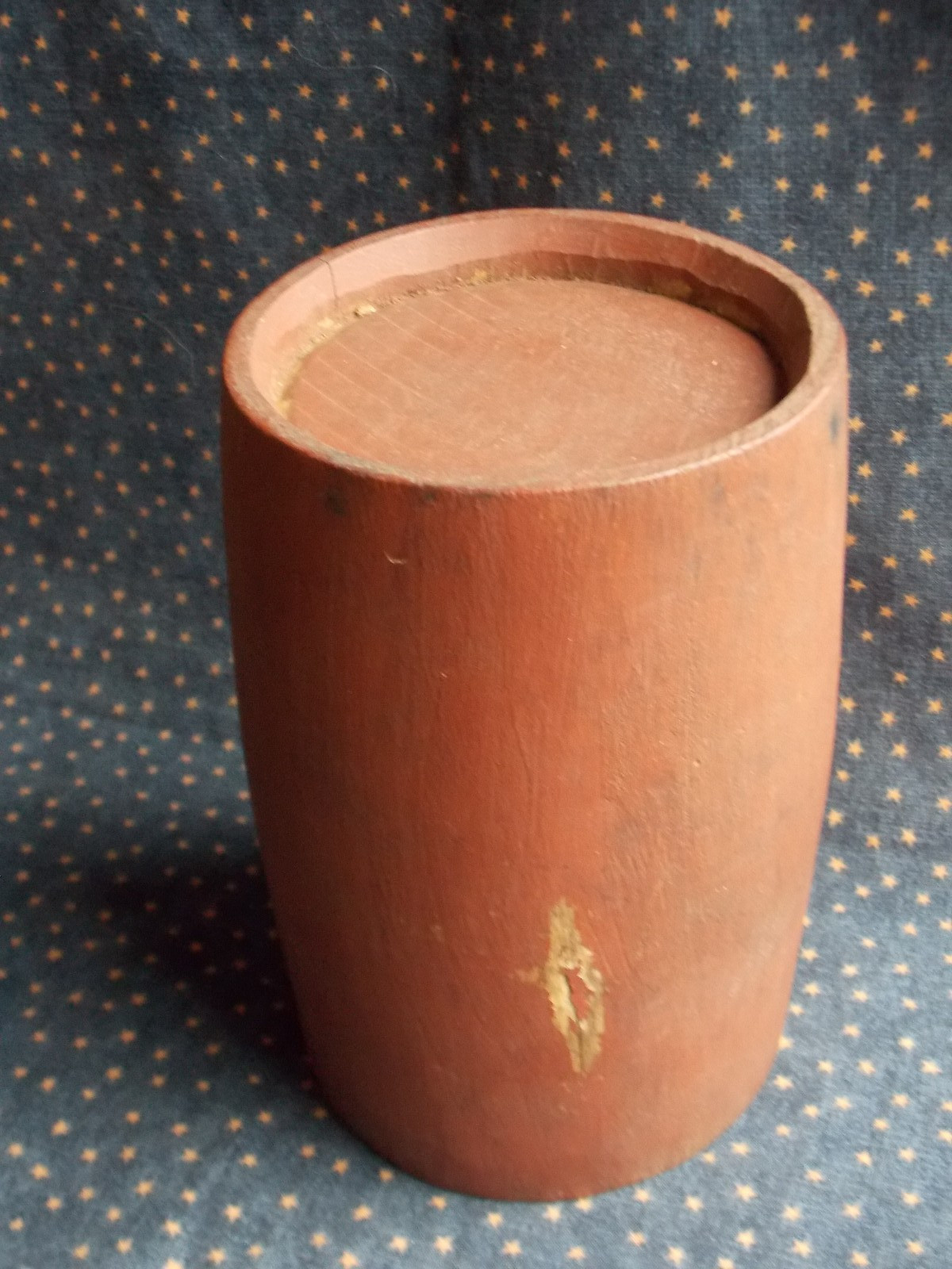 Revolutionary War era Canteen or Rundlet. Original red paint. Only 7 inches
