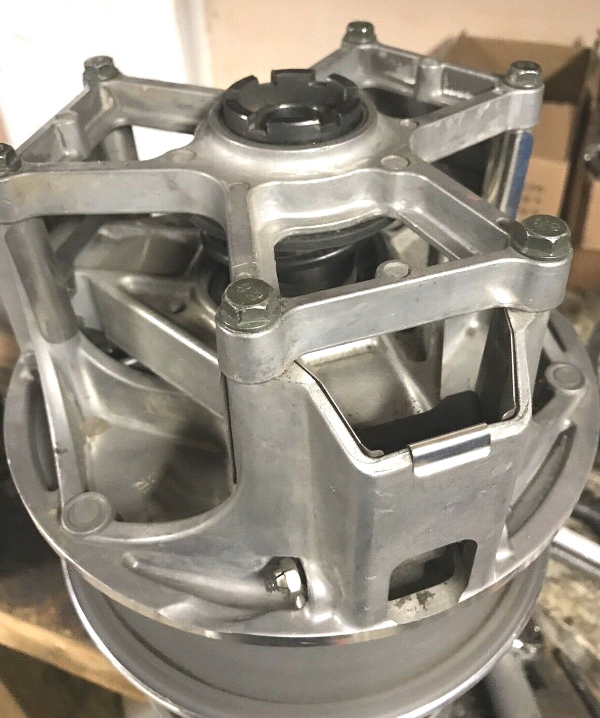 16-20 USED  POLARIS RZR TURBO XP  PRIMARY DRIVE CLUTCH  COMPLETE !