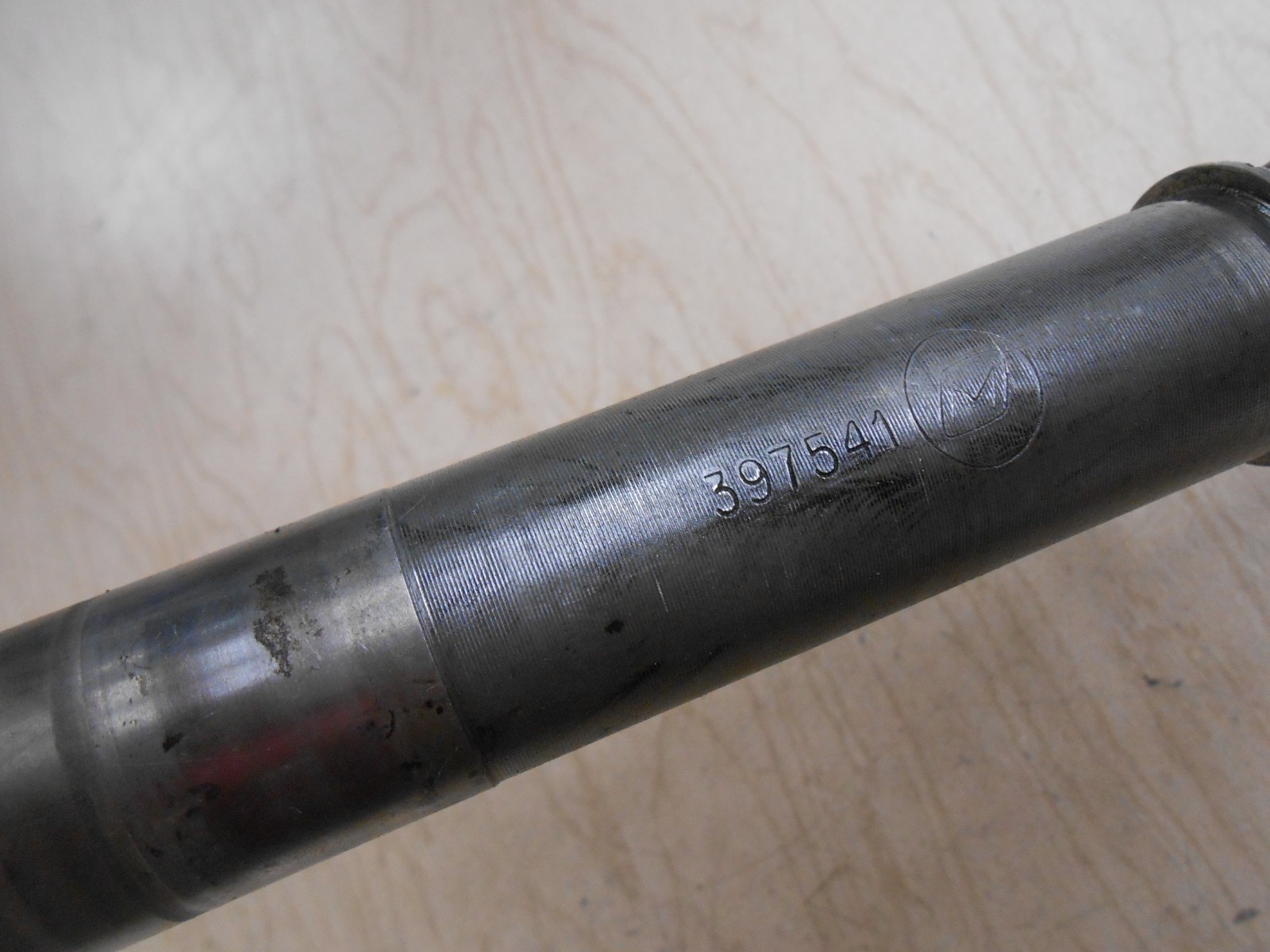 397541, 439138 Evinrude 1996 50hp Outboard propeller shaft T176