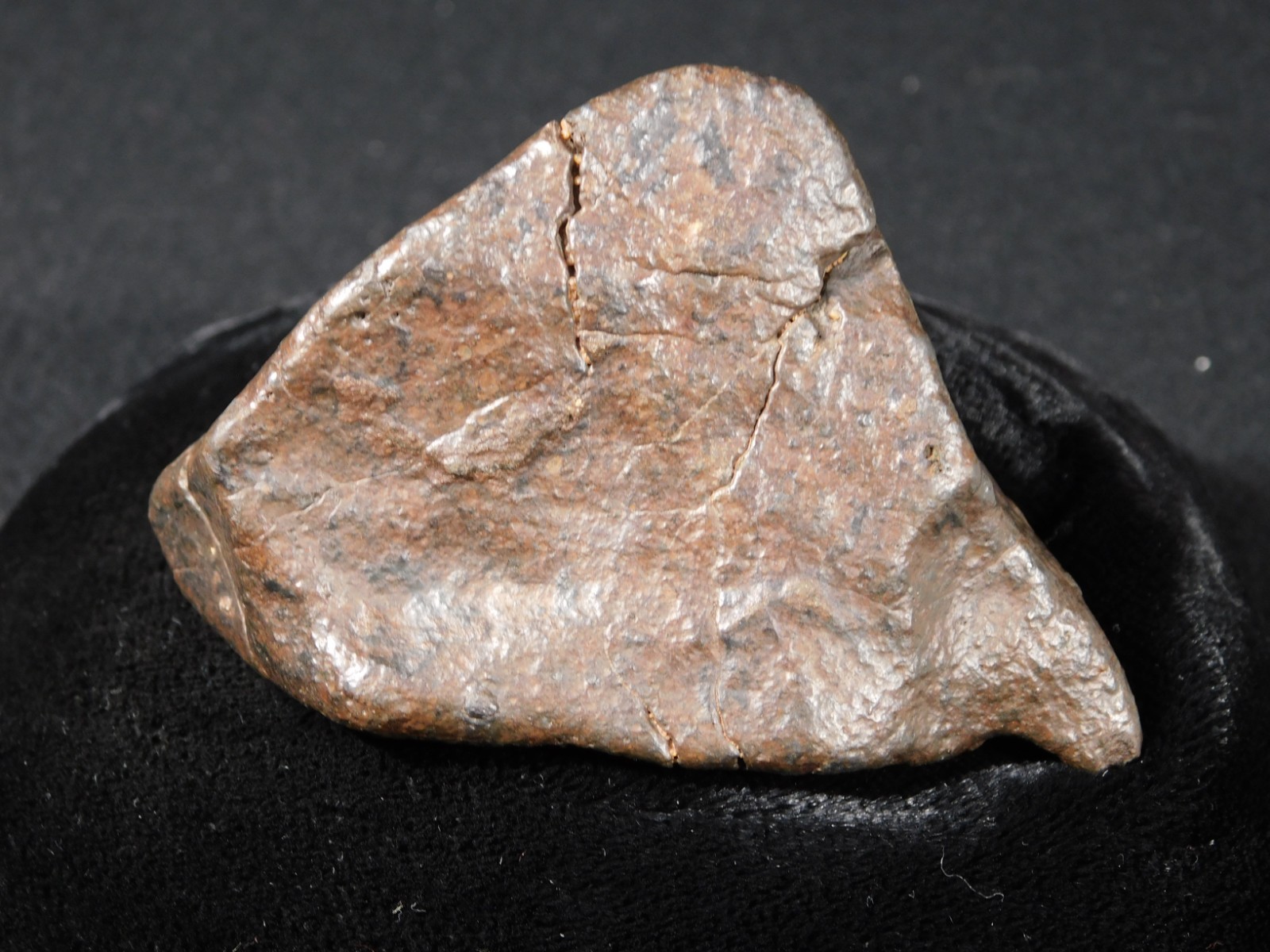 Larger! Stony METEORITE with DARK Fusion Crust and REGMAGLYPTS Libya 251gr