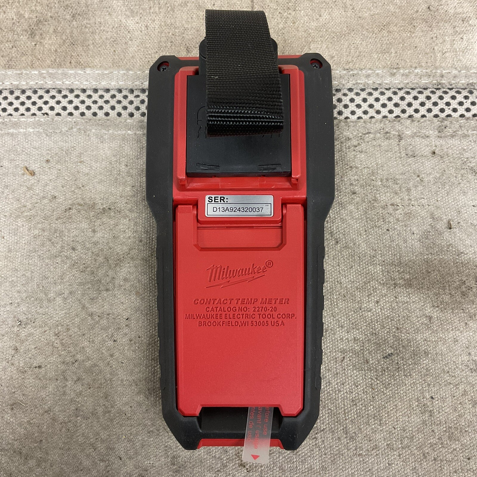 MILWAUKEE 2270-20 Thermocouple Thermometer 1 Channels 0.1°F/0.1°C ±0.1% Accuracy