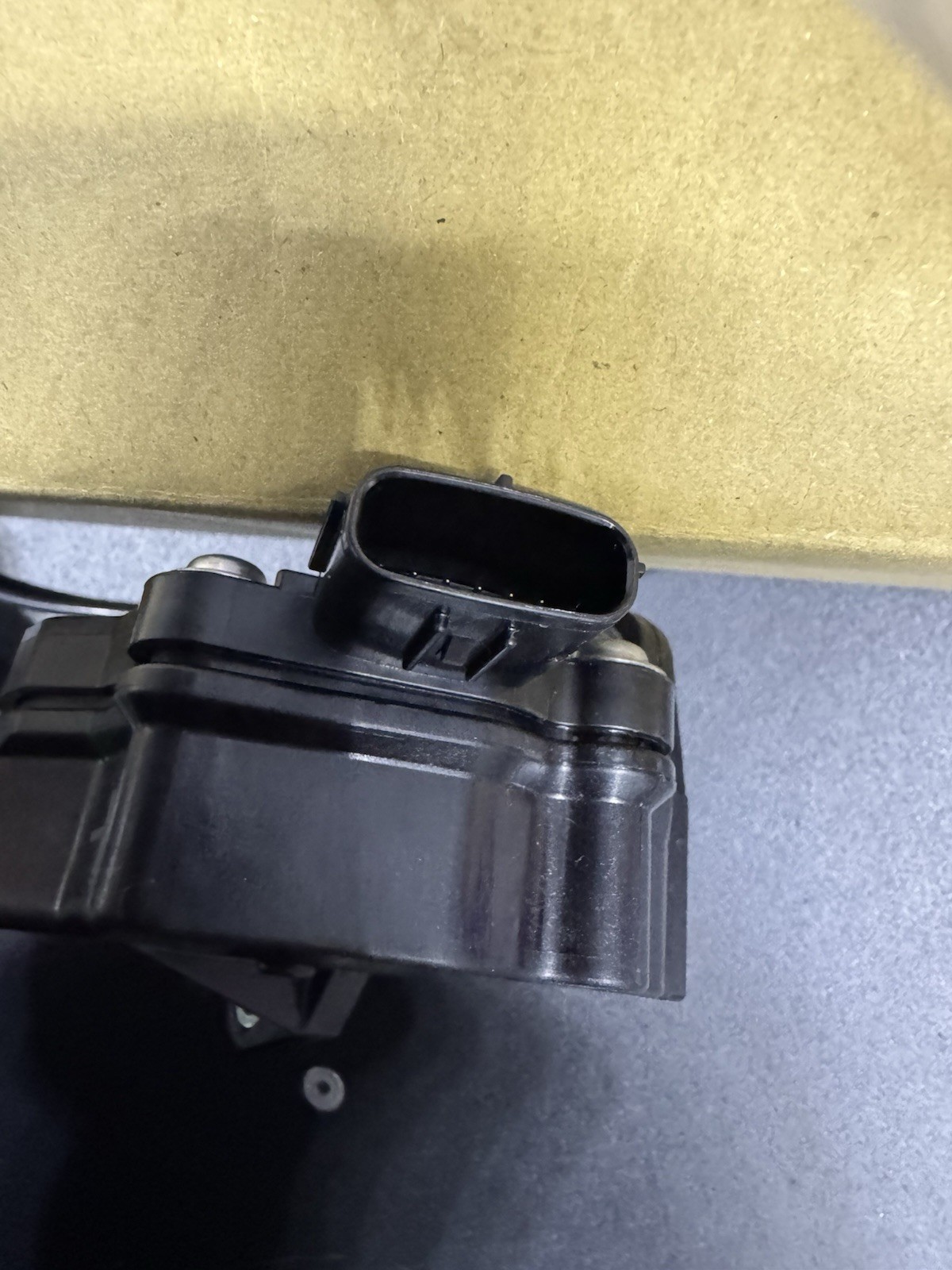 HINO 155 195 ACCELERATOR PEDAL 78010 37040