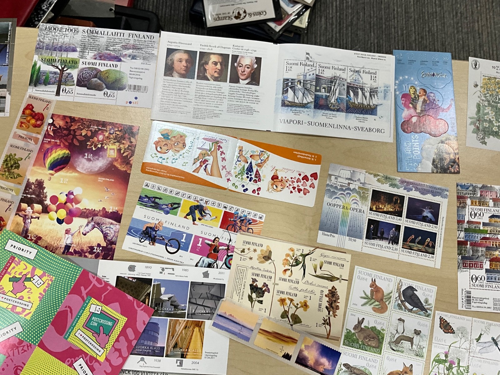 Finland MNH Stamps modern sheets booklets 100 different items @3*