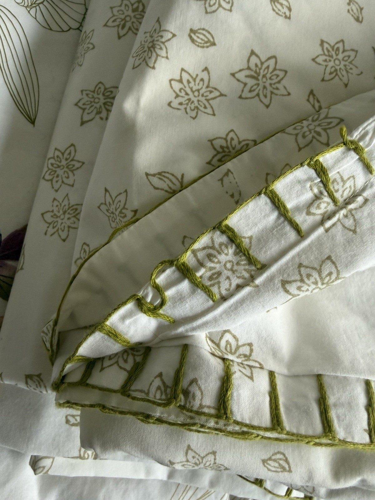 TWIN John Robshaw Organic Cotton Sage Green floral Duvet Cover - Owned (2 Avail)