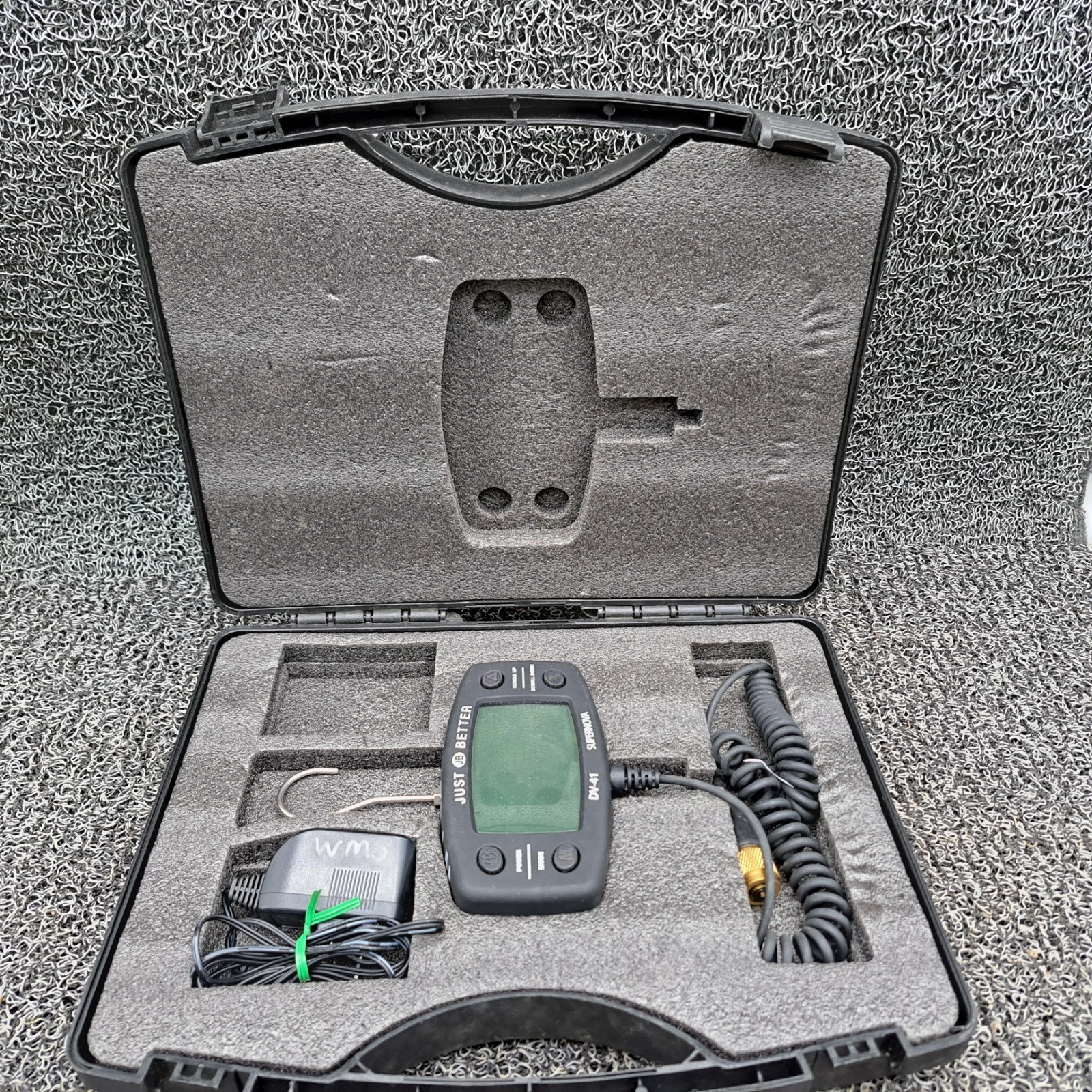 JB Just Better DV-41 Supernova Micron Vacuum Gauge w/ Case & AC Adapter