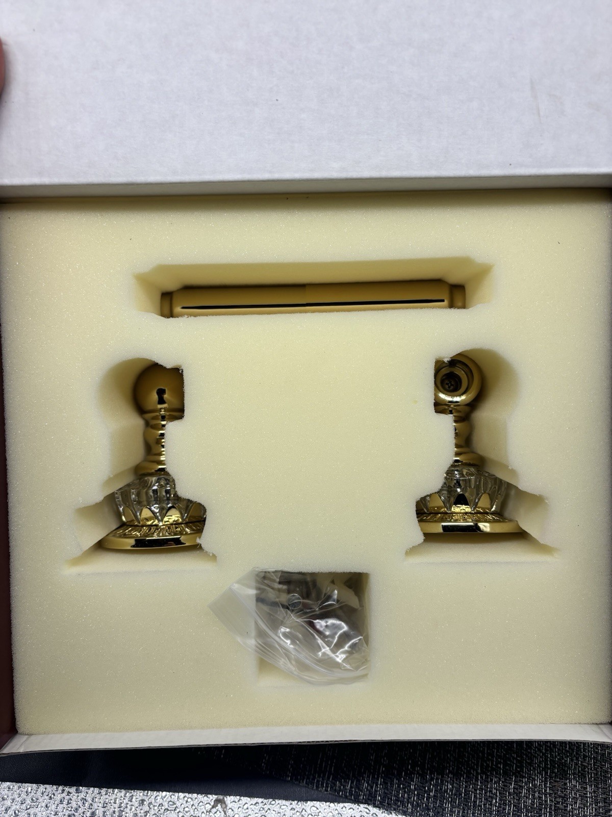 Baldwin Brass Polished Brass Tissue Roll Holder PEYTON NIB