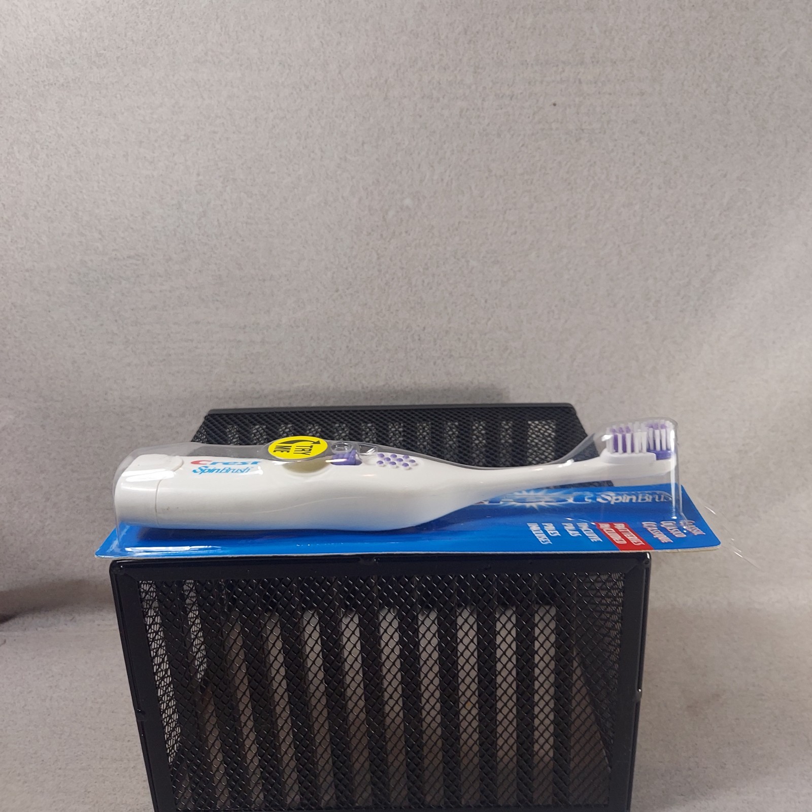 Crest Spinbrush Classic Rotating Heads NOS Read