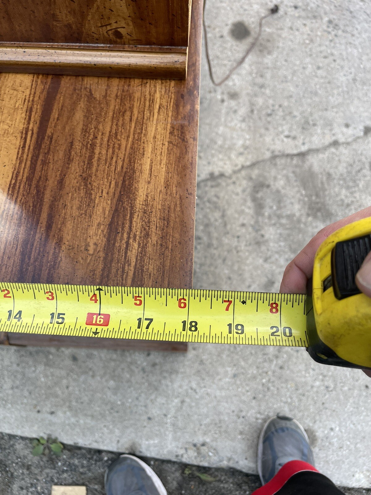 Bedroom Dresser with Glass Mirror Some Flaws Please Read