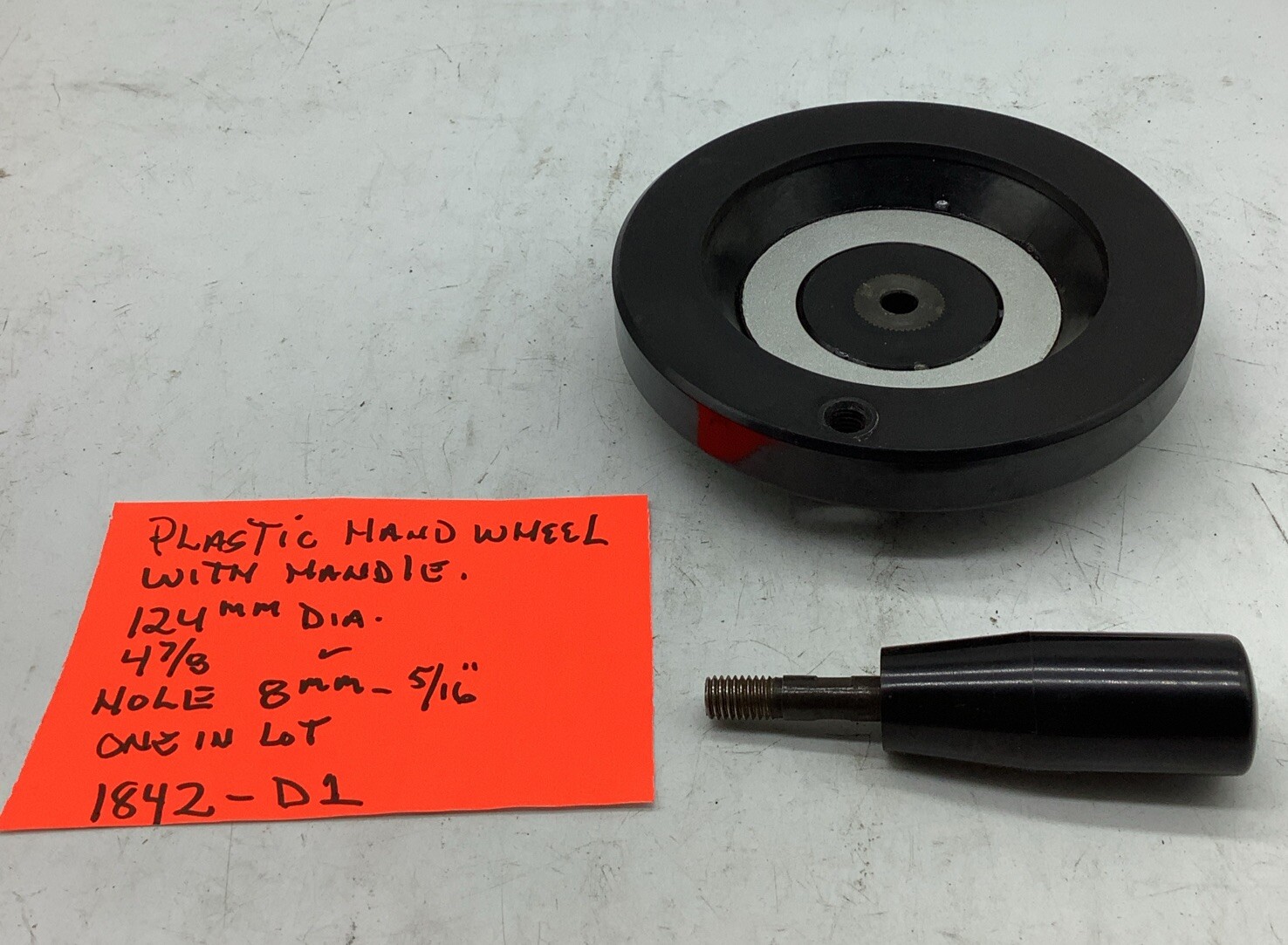 Hand Wheel Plastic, 124mm/4 7/8” Dia. , 8mm/5/16” Hole, 8mm Handle(1842-D1)