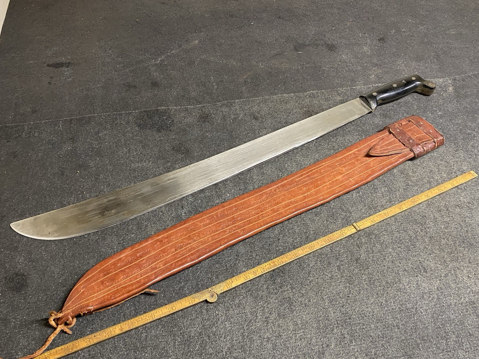 Vintage EL SALVADOR CORNETA Machete No 127 With Leather Scabbard 24” Blade SHARP