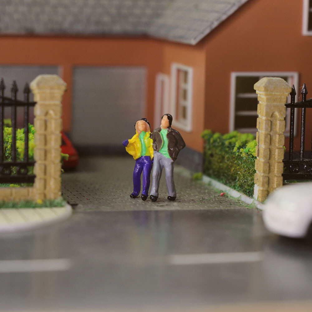 P100W 100pcs Model Trains 1:87 Painted Figures HO Scale Passengers People