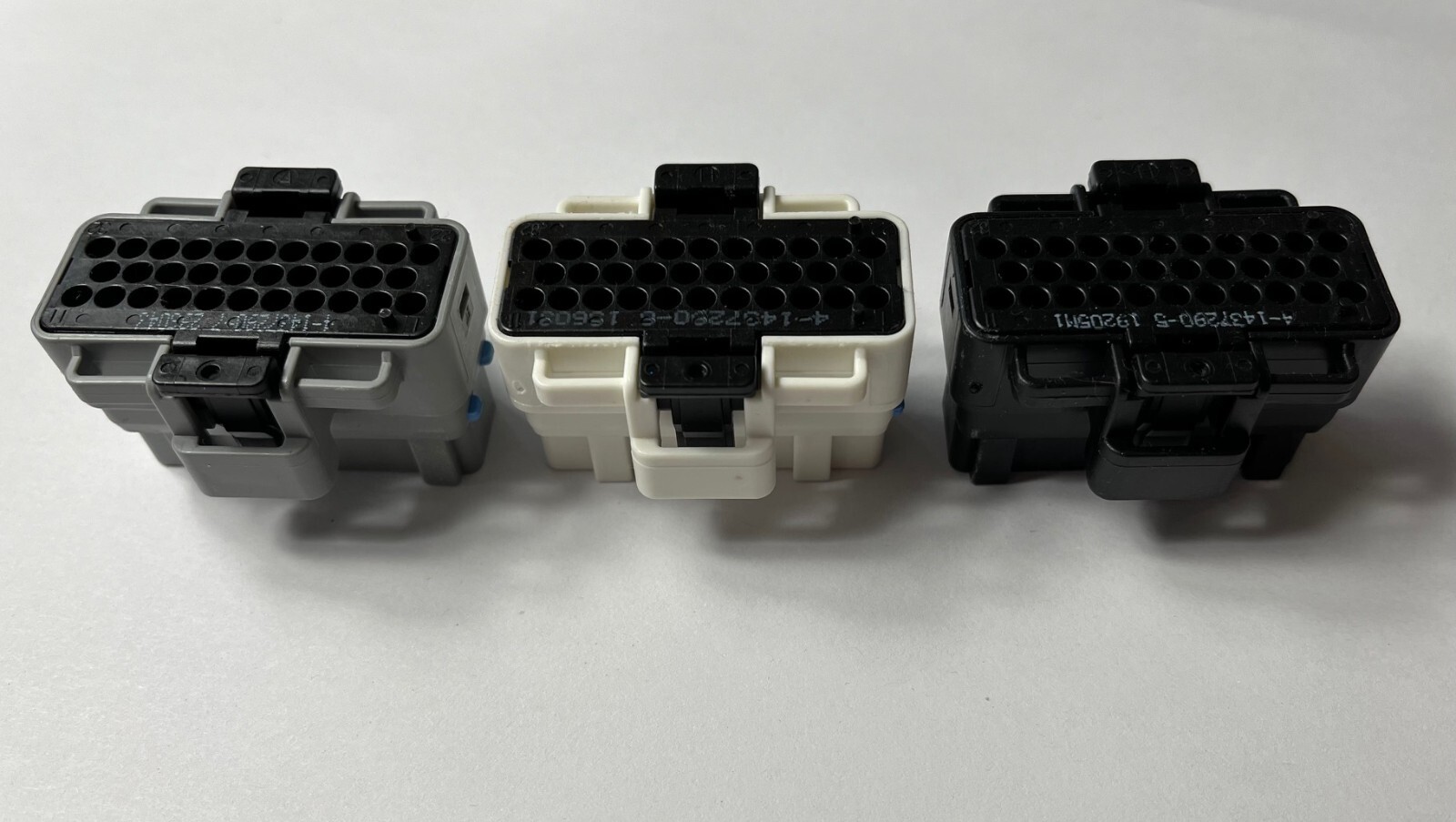 96-04 CHRYSLER JEEP DODGE JTEC PCM Engine Computer ECM Plugs Connectors Wiring