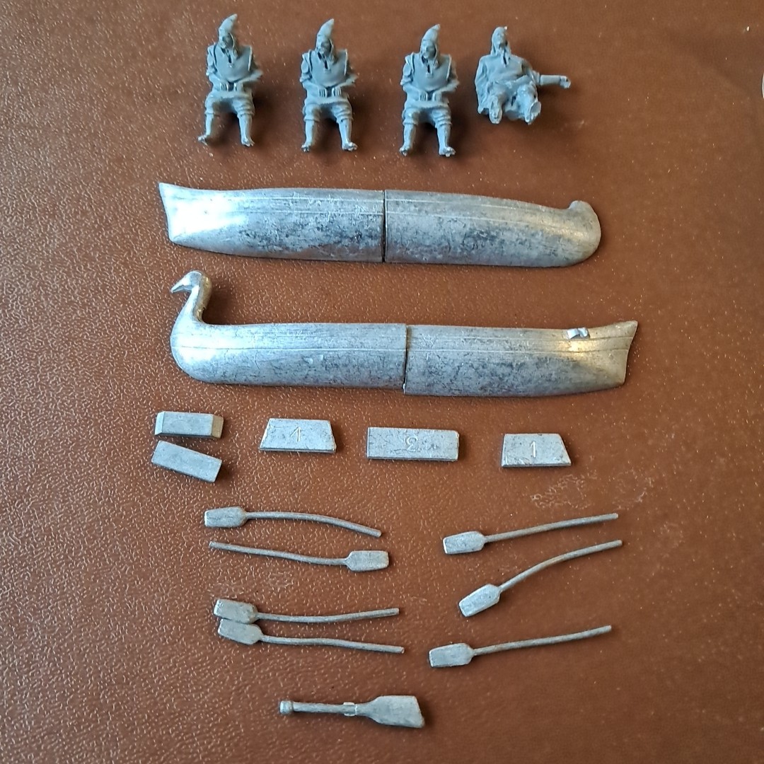 Mithril Miniatures M130 - Laketown longboat & Crew Sold As Seen