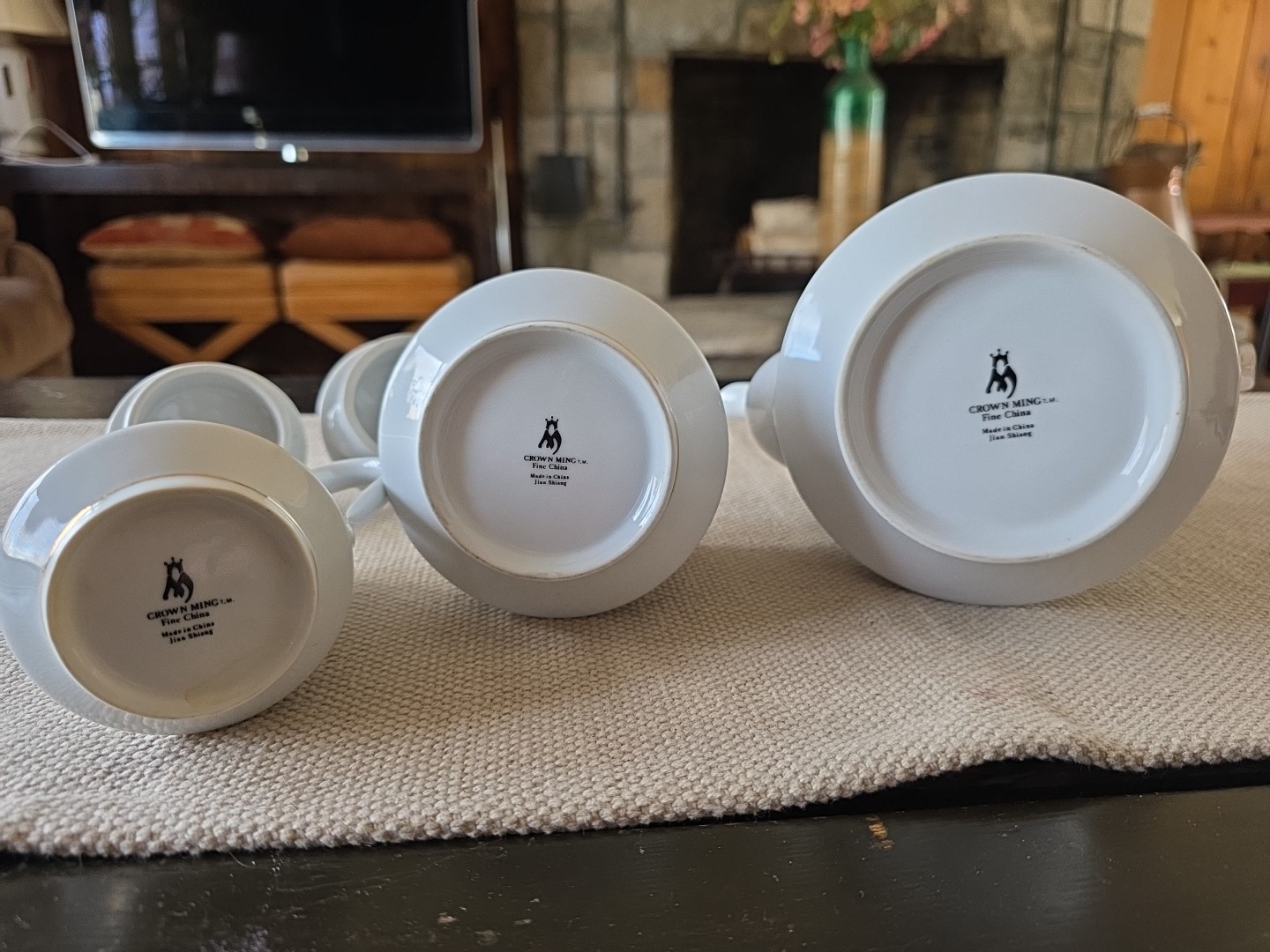 Crown Ming Fine Jian Shiang Christina Pattern Fine China Tea Pot, Sugar, Creamer