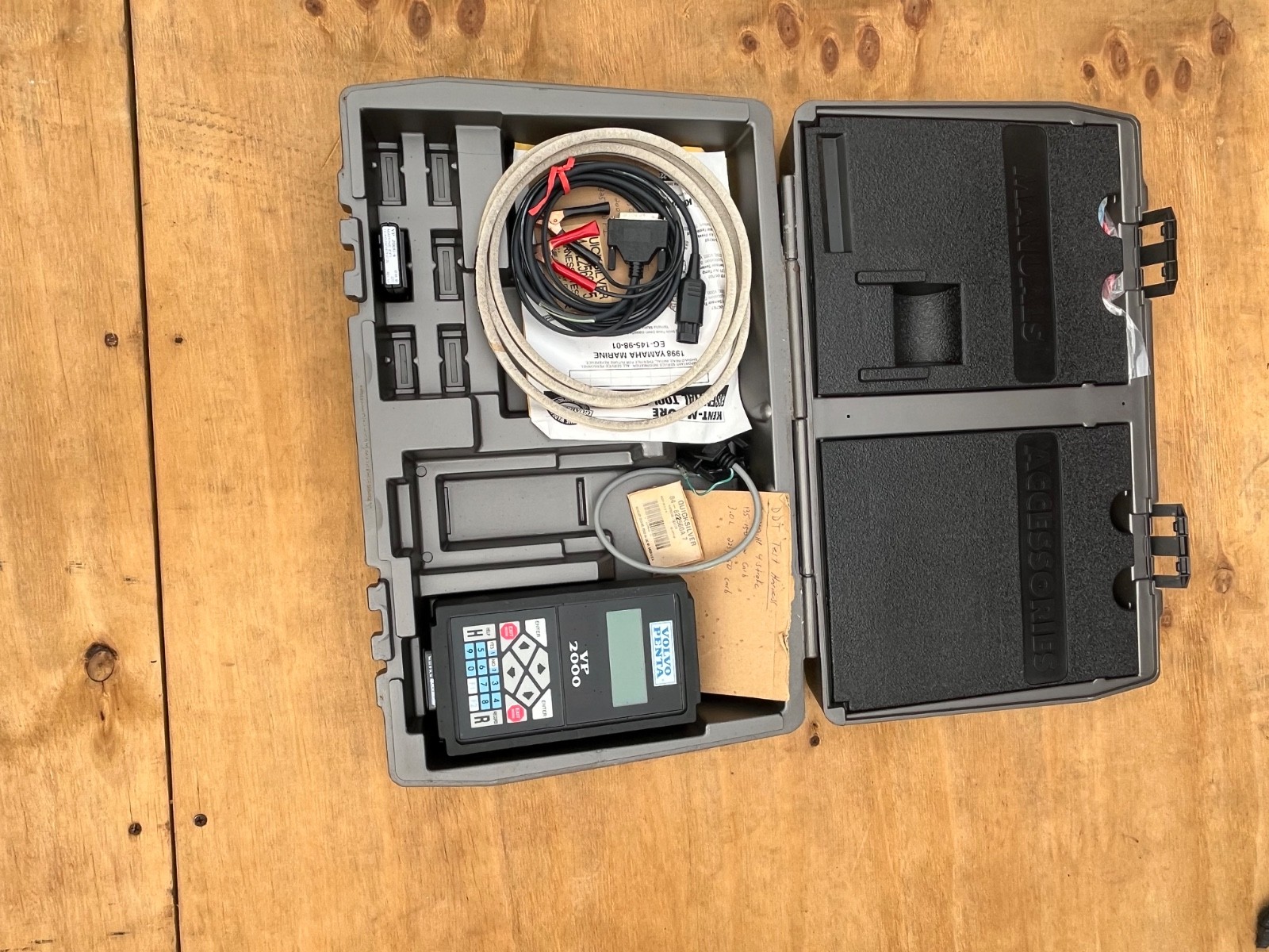 Volvo Penta Genuine Original OEM VP 2000 Diagnostic System Service tool and acce