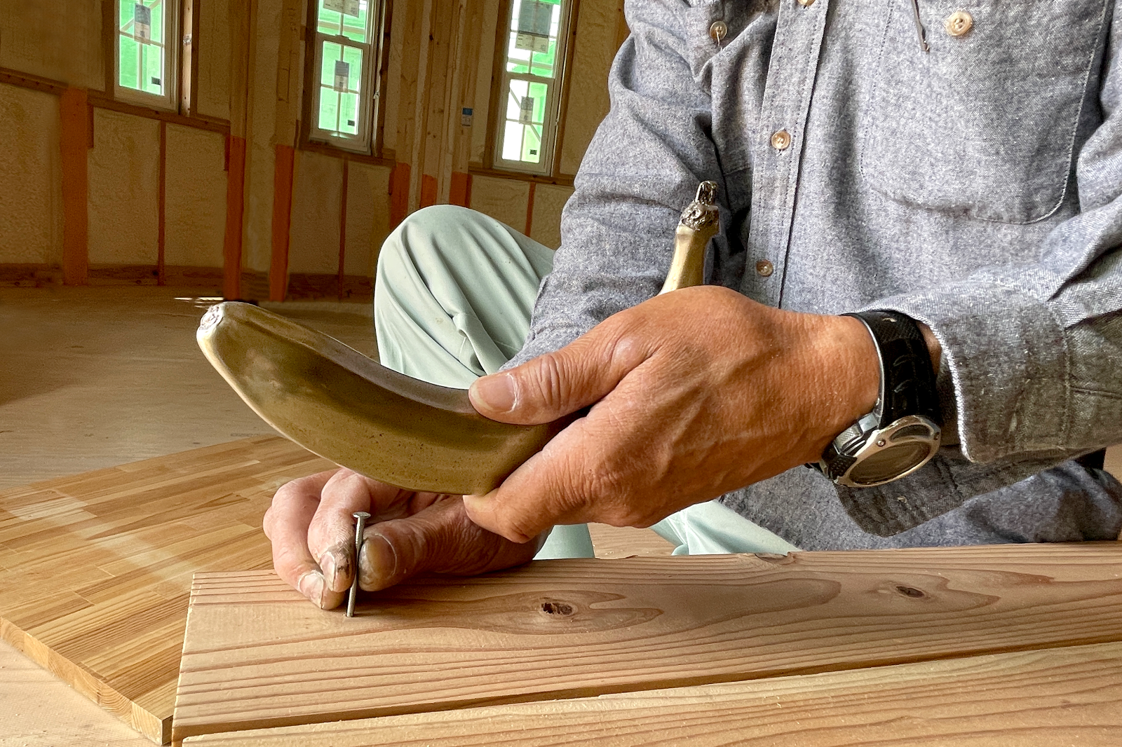 Metal Banana Hammer Kitchen Décor Fake Artificial Life Like Fruit Ornament Tool