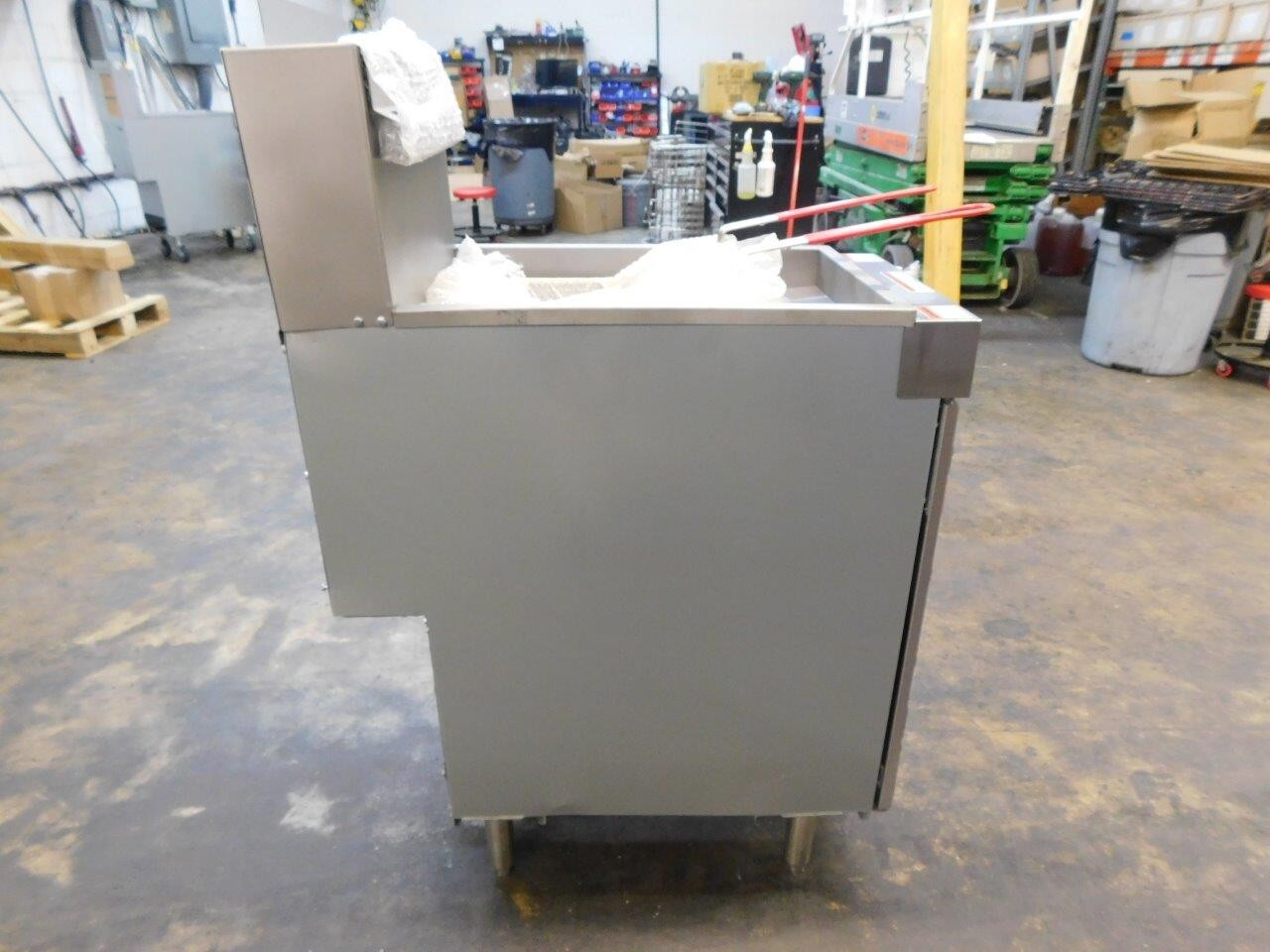 New S/D Vulcan 50 lbs Capacity Deep Fryer, Model: 1VEG50M-1 (2-In Stock)
