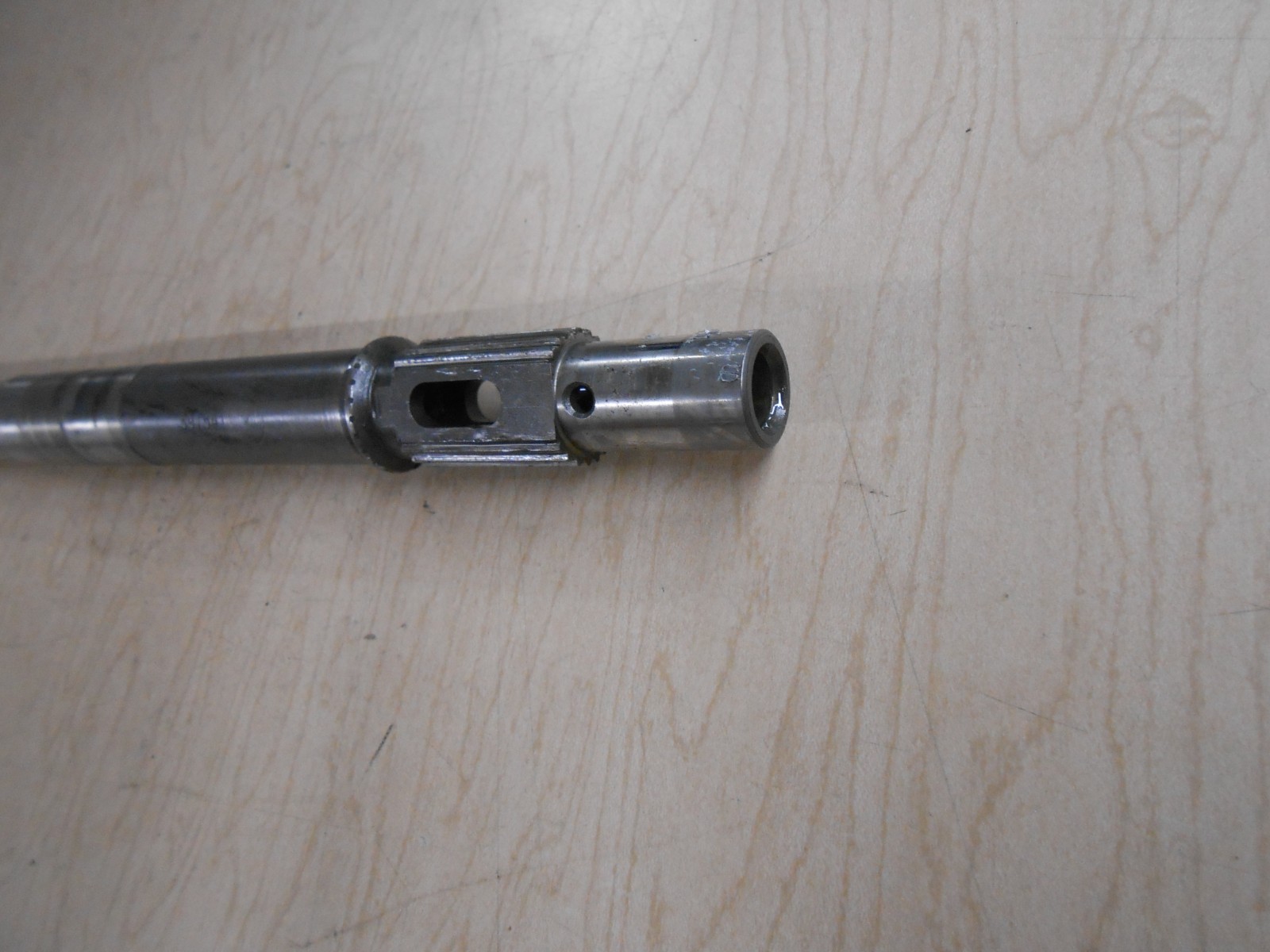 397541, 439138 Evinrude 1996 50hp Outboard propeller shaft T176