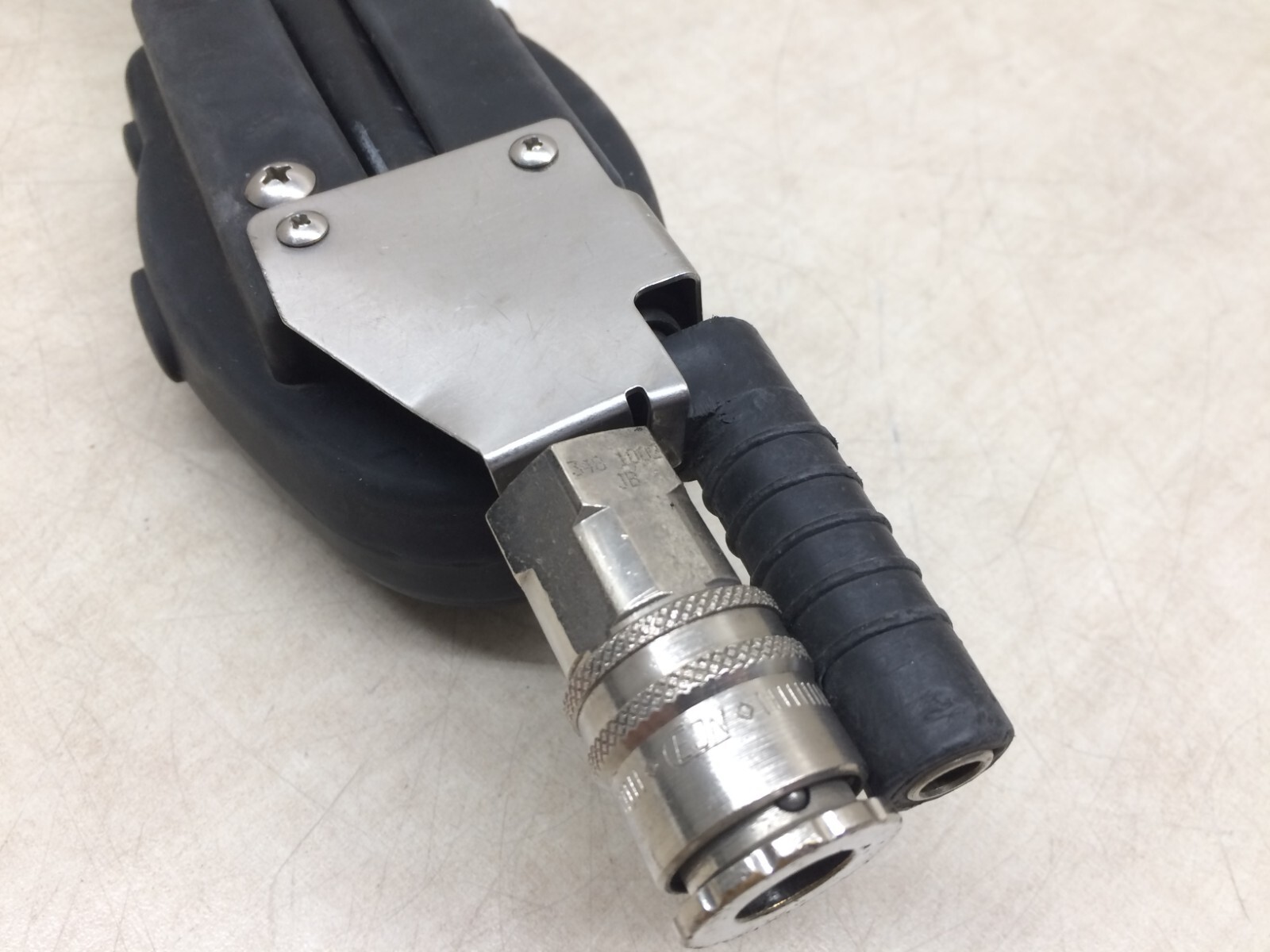 ISI Viking Microphone Air Connection Alarm Unit Gauge SCBA Tank Fitting CBRN