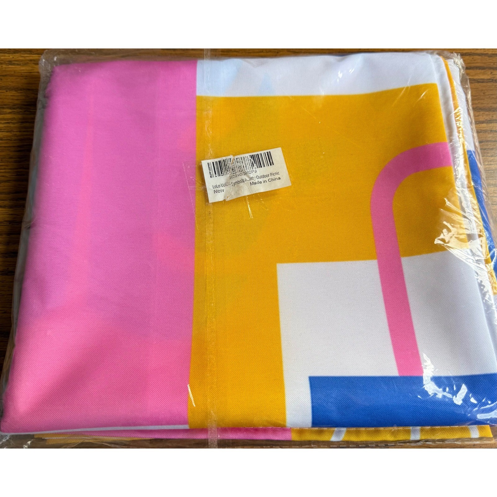 Vibrant Summer Outdoor Tablecloth Fun Swimsuit Sunglasses Sun Graphics 60x84