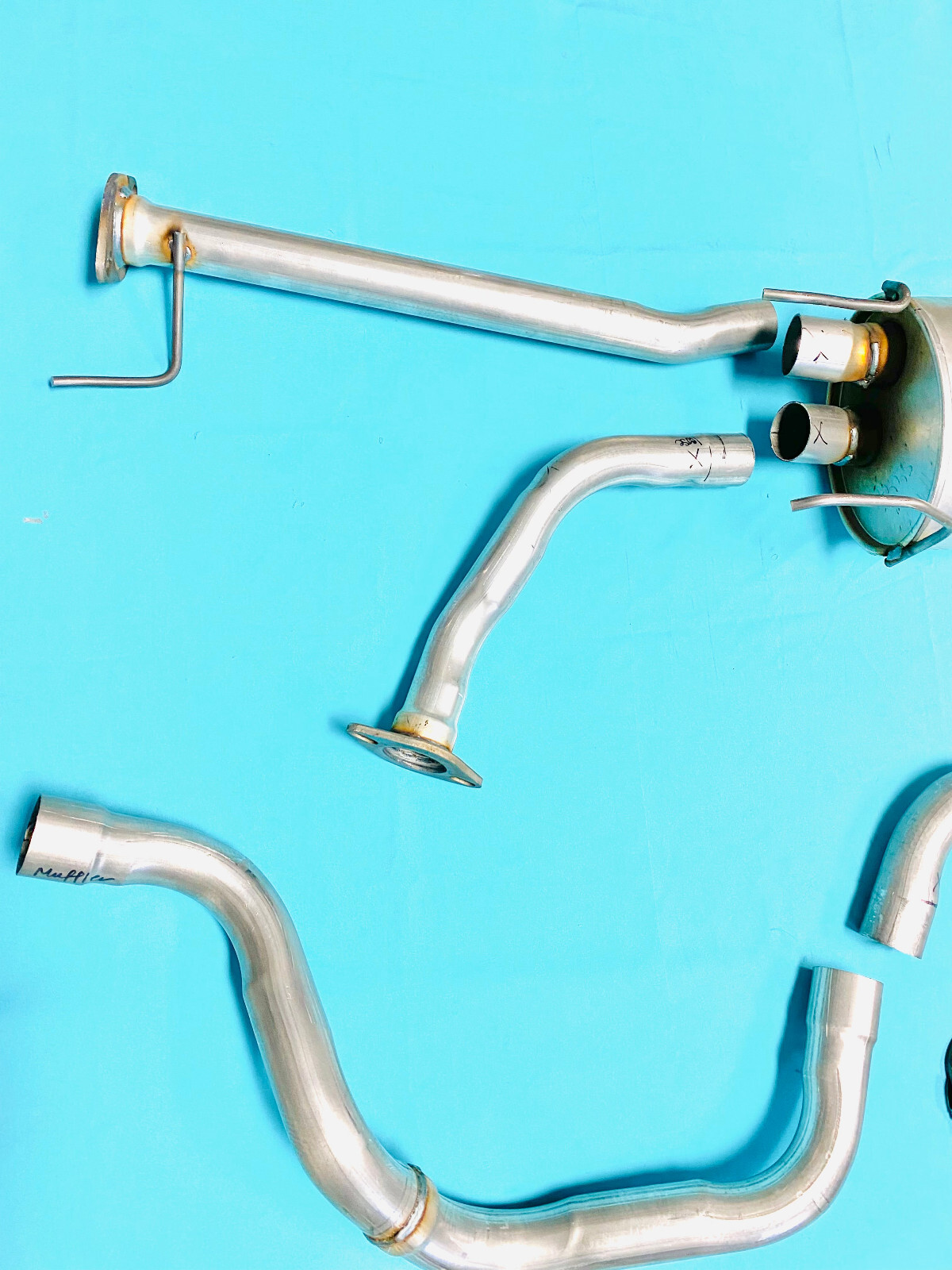 Fits: Resonator & Muffler For 2001 To 2007 Toyota Sequoia 4.7L