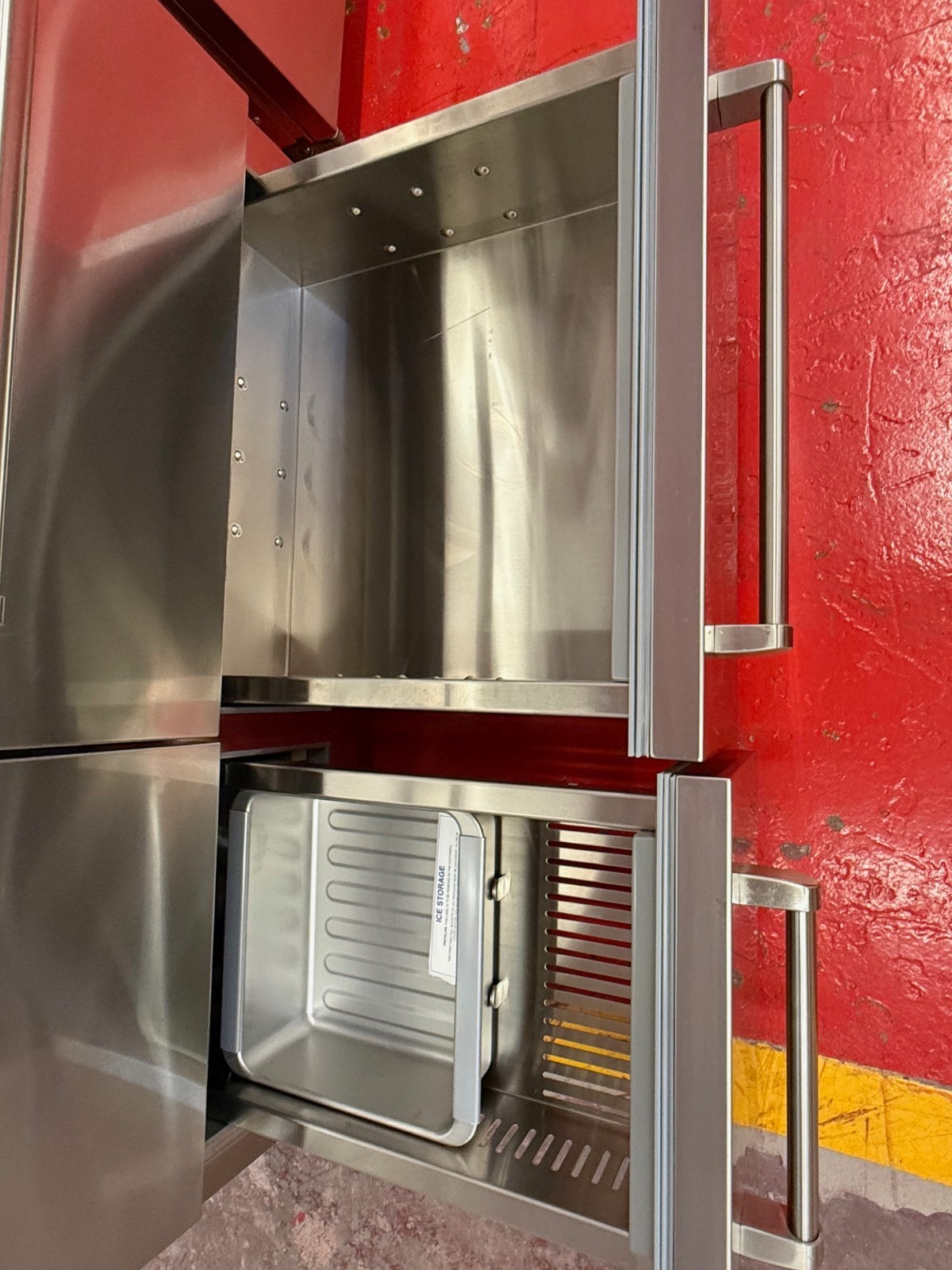 48” Subzero Pro Refrigerator Freezer PRO4850G (New Showroom 2019 Model)