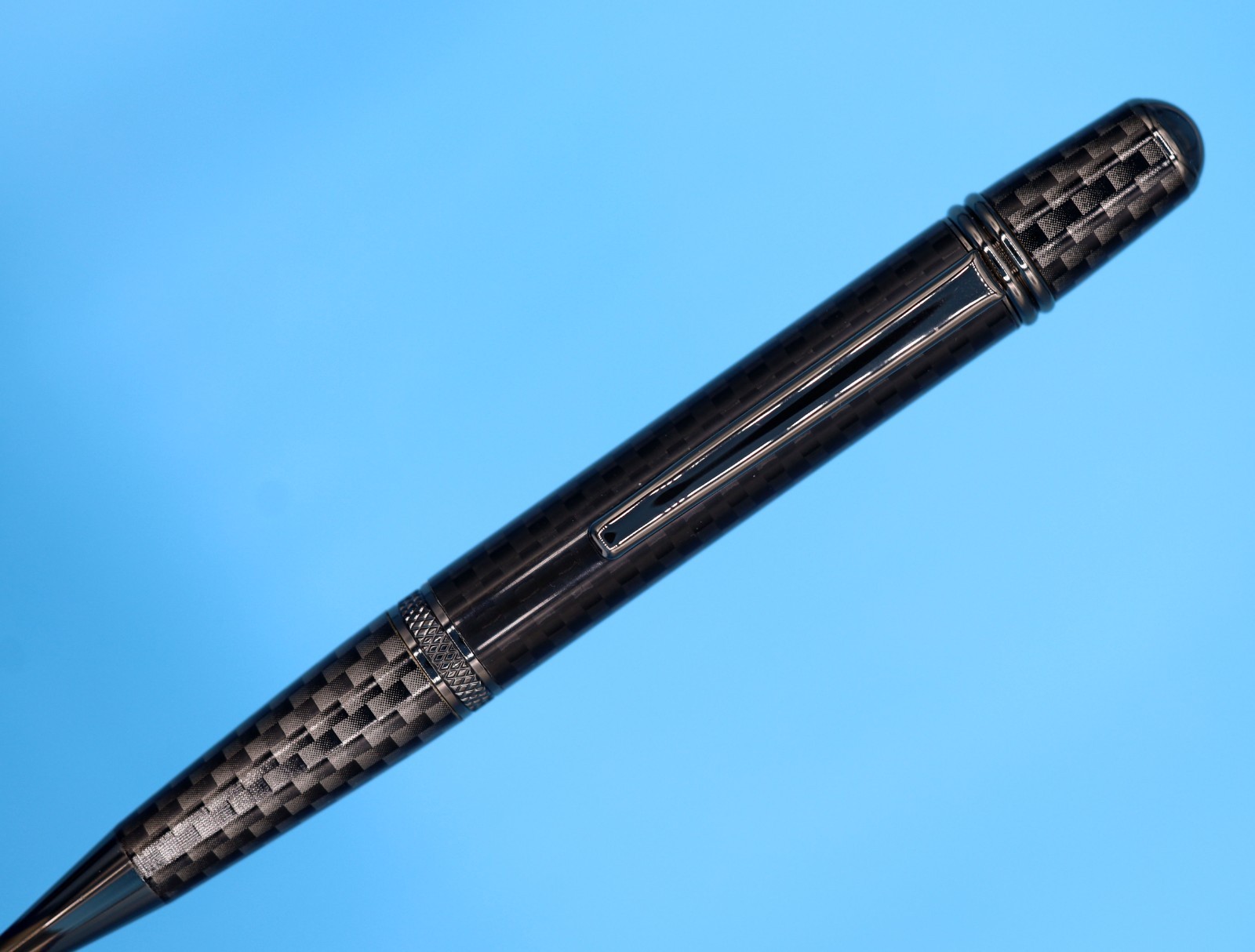 Carbon Fiber Sierra Nomad Ballpoint Pen – Handmade Twist Design – Speed Inspired