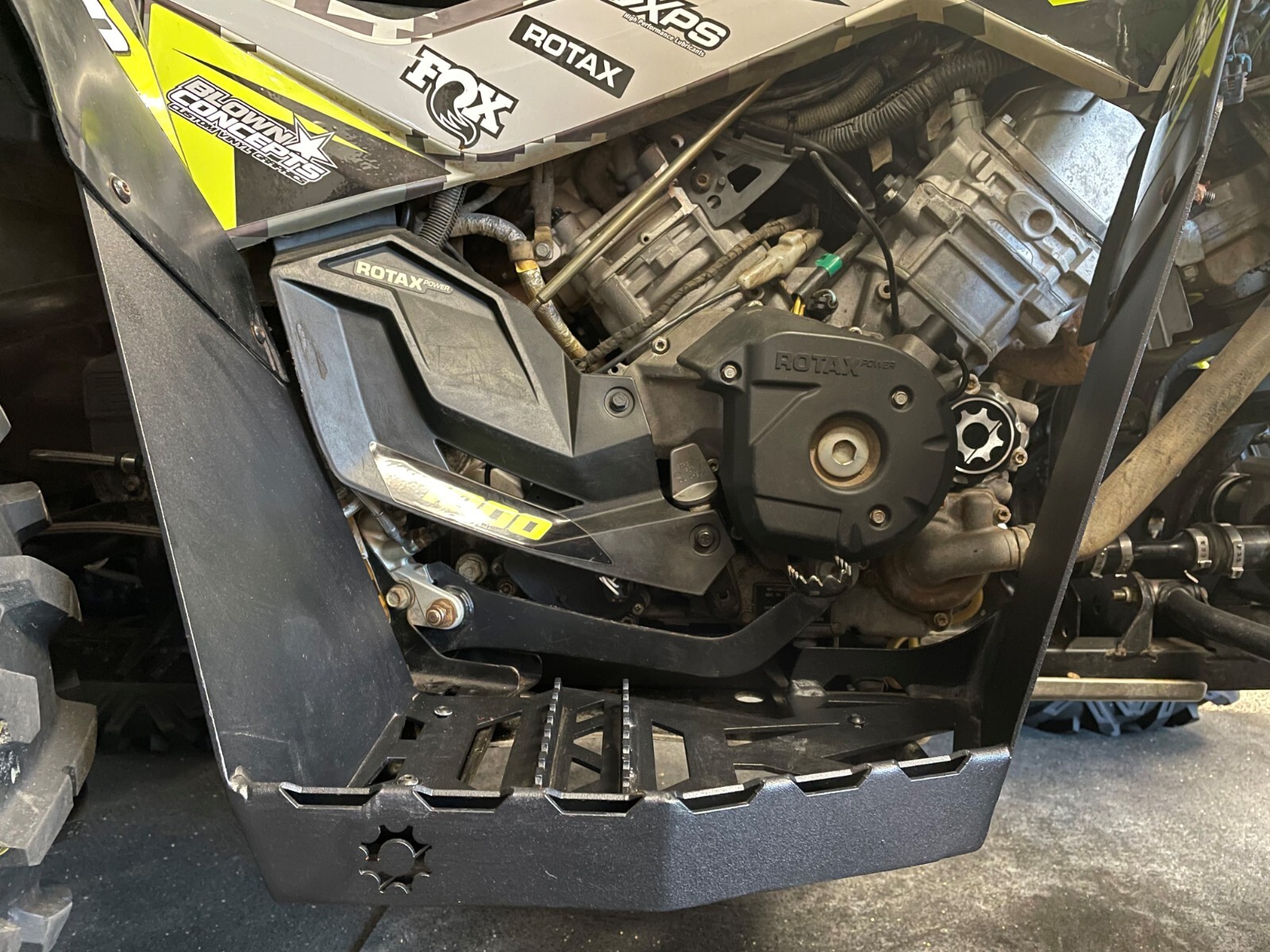 Can-Am Gen 2 (2012-23) Renegade (All models) Black Steel Footwells Floorboards