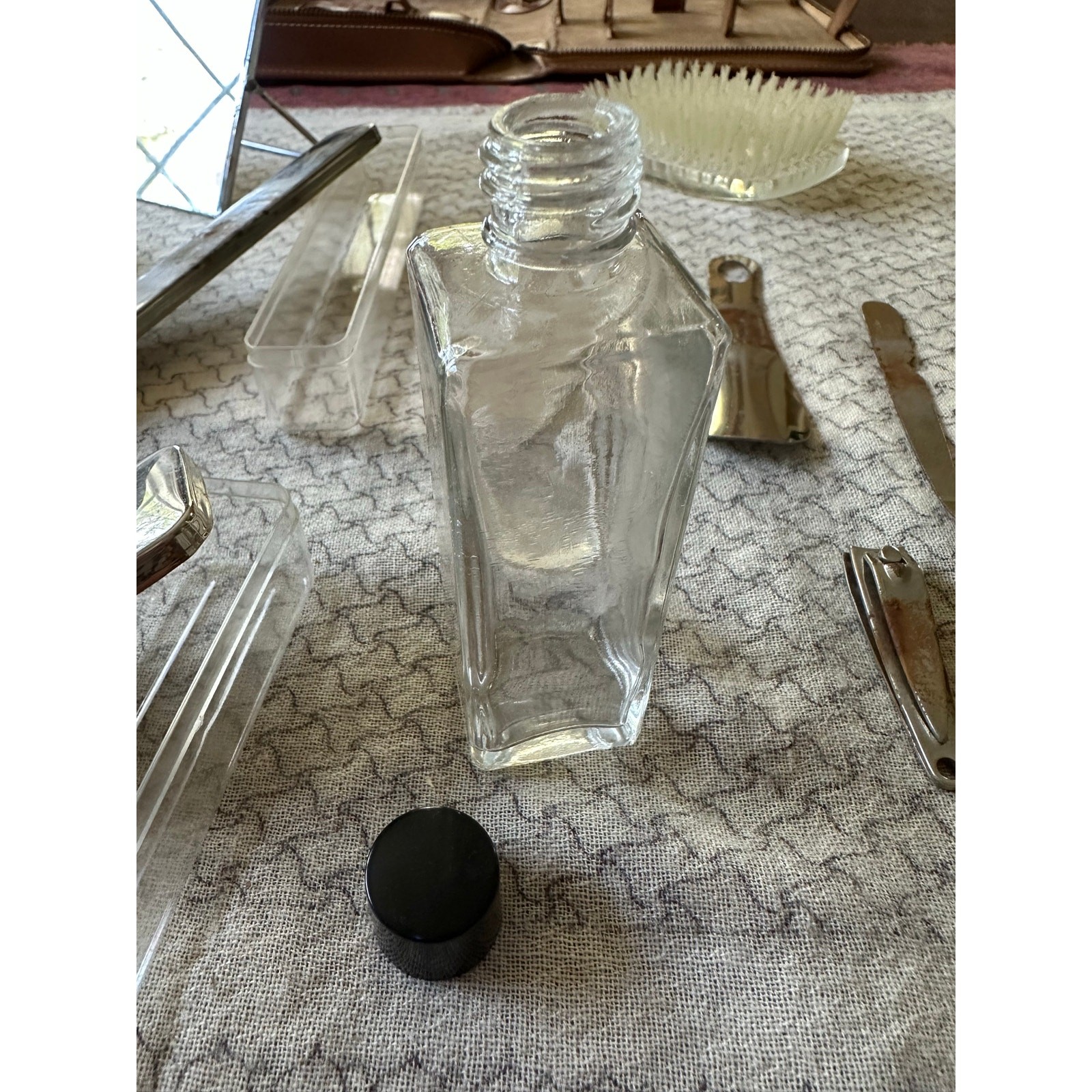 Vintage Men's Travel Grooming Kit Cowhide Leather Case Toiletry Kit USA