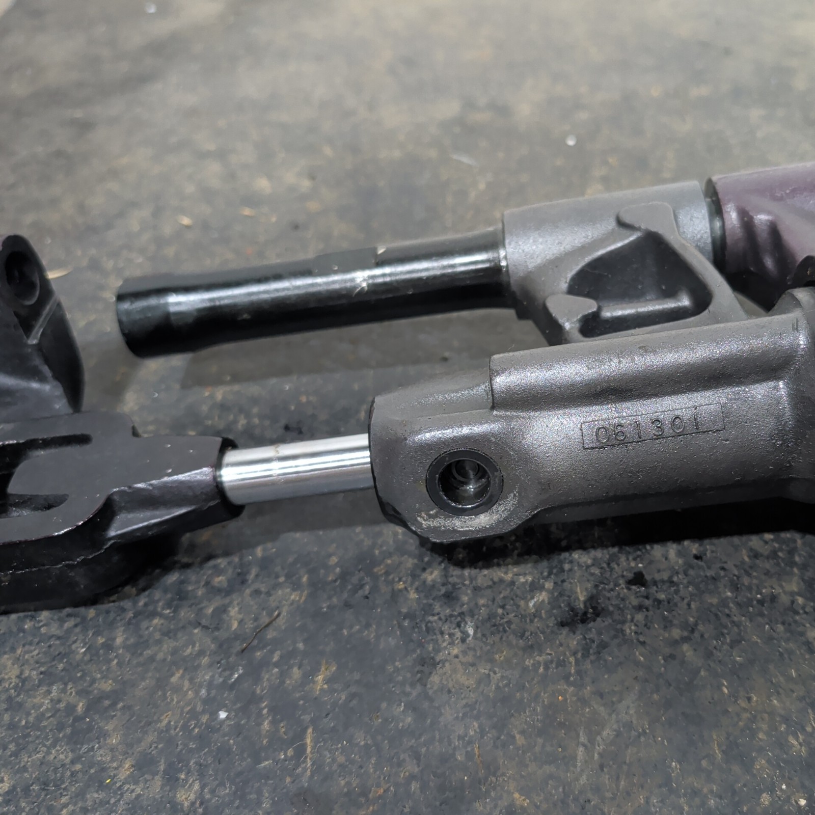 Volvo Penta Power Steering Actuator # 21910902 (3862513, 3860883)