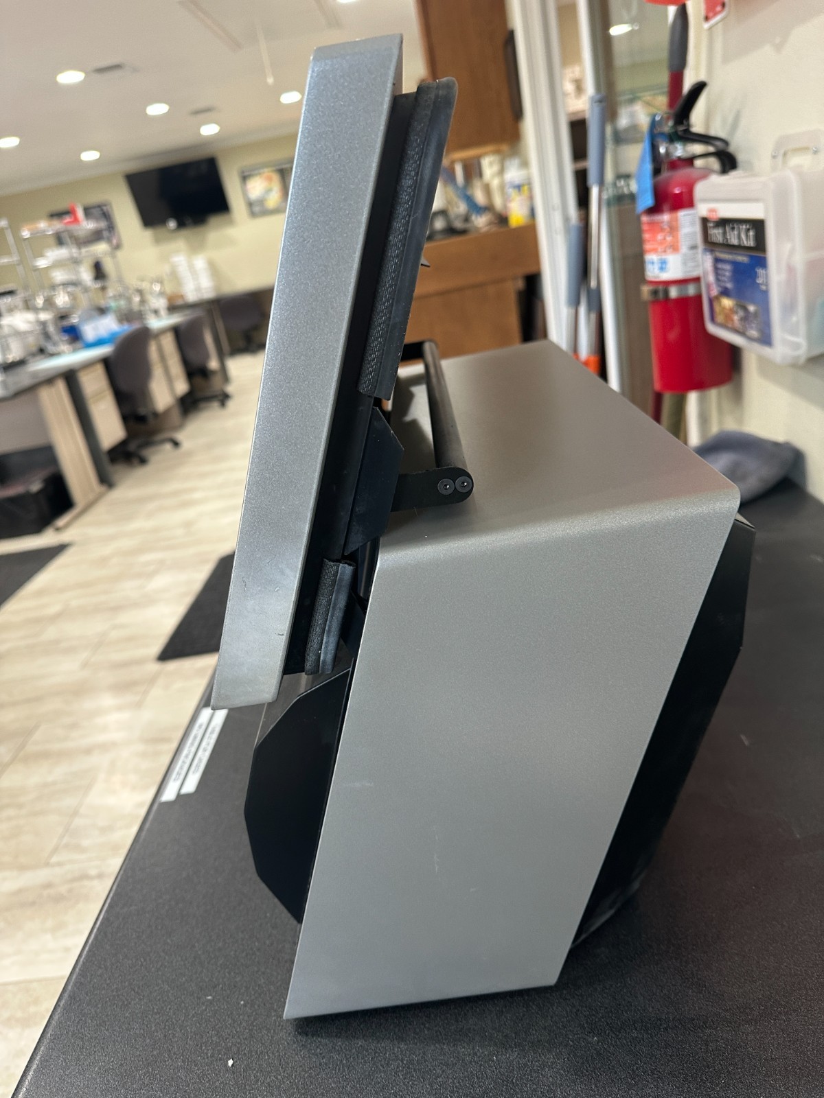 3shape D2000 with expired complete restorative dongle.