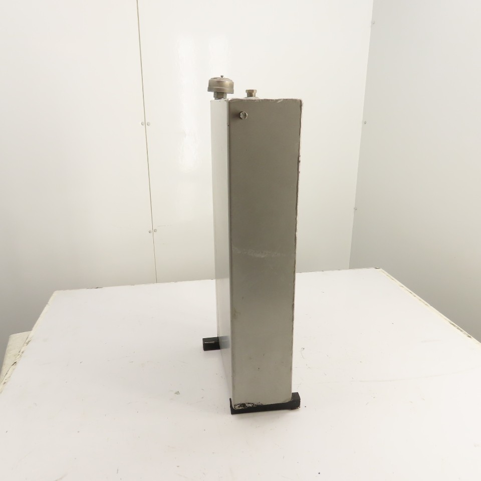 4.5 Gallon Steel Vertical Hydraulic Oil Reservoir Tank with Breather