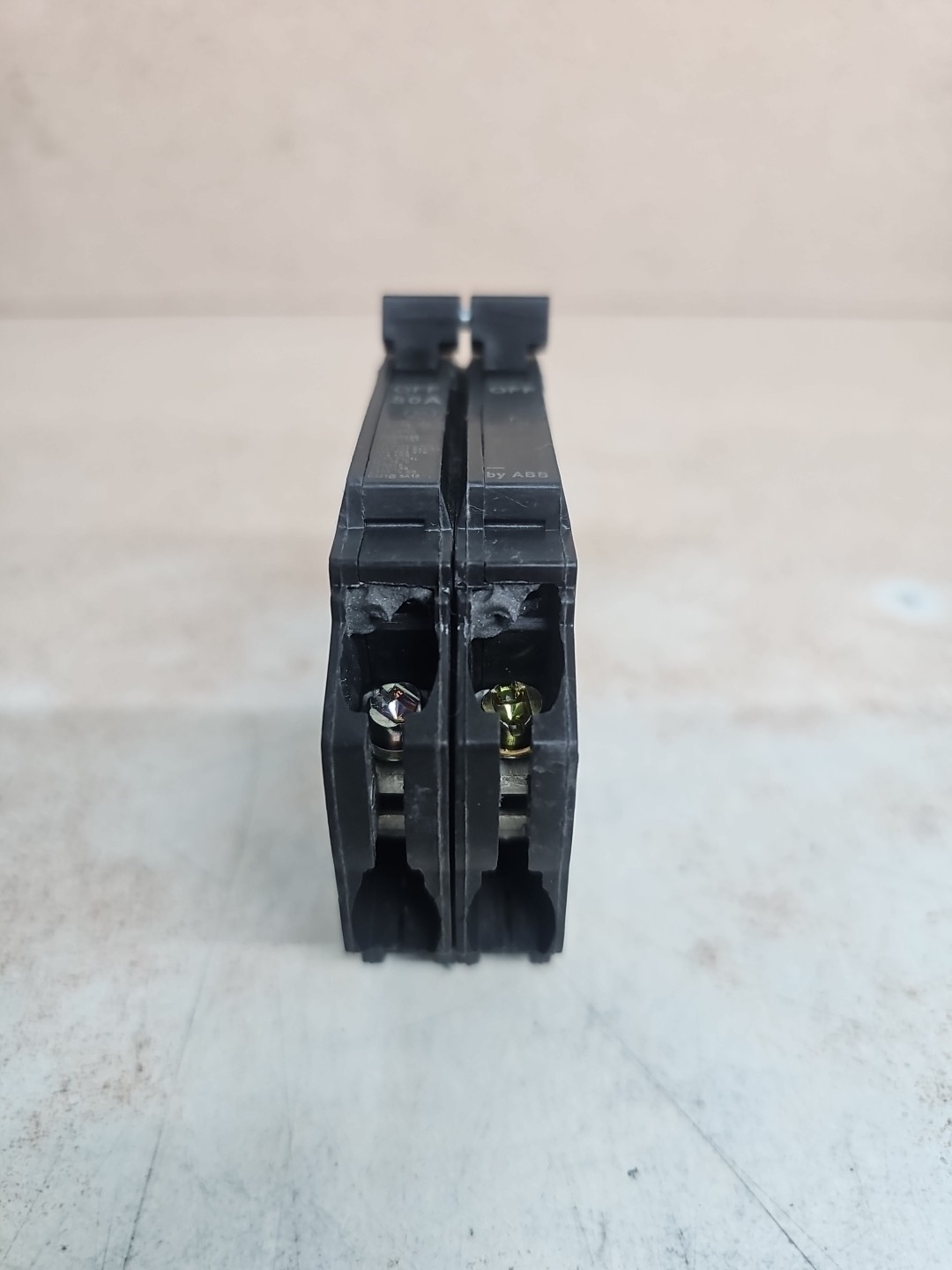 GE THQP THQP230 2 Pole 120/240V 30 Amp Circuit Breaker NNT